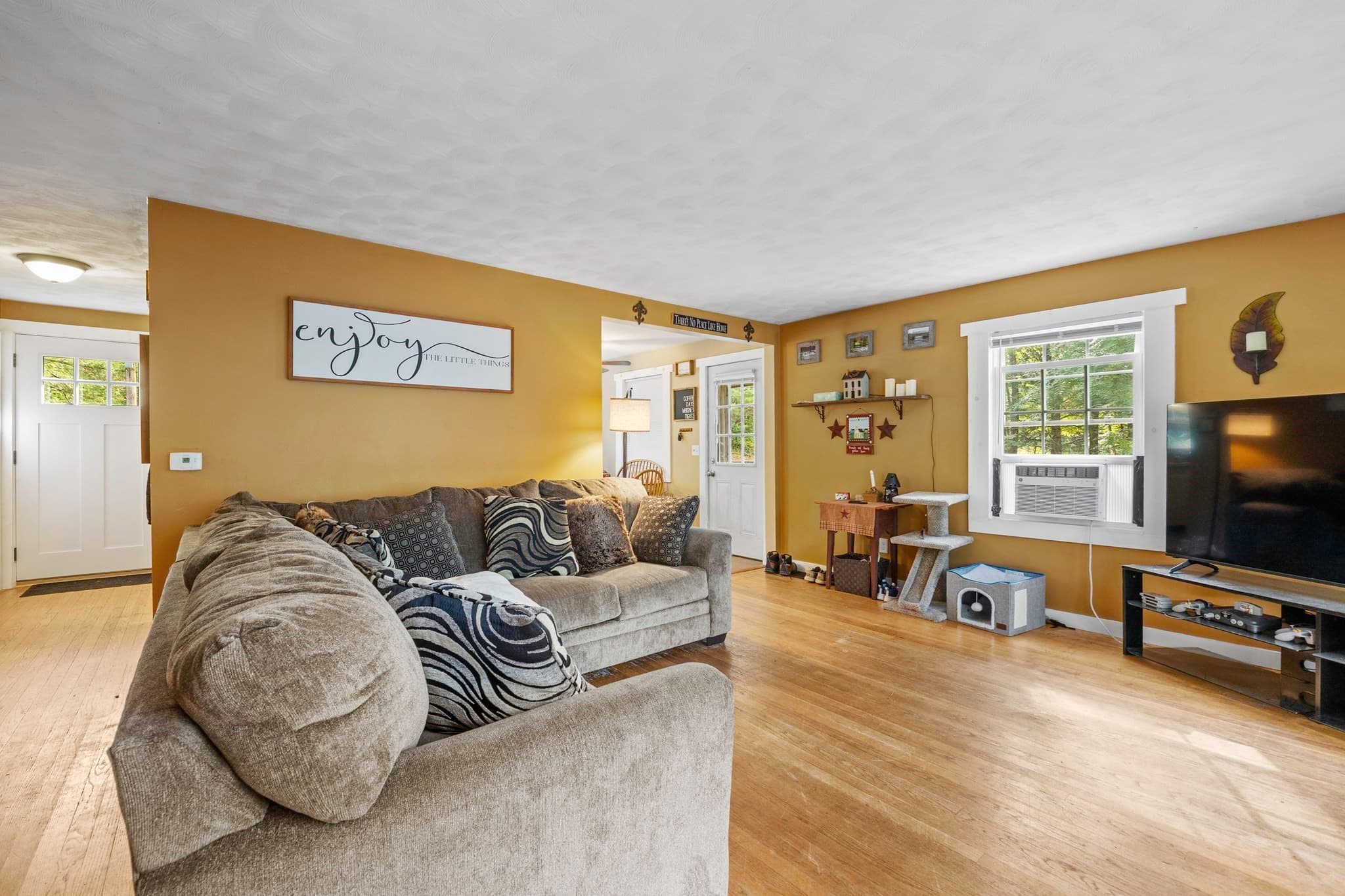 Single Family Residence at 101 Wales Rd, Monson MA 01057, Monson, photo 3 of 29