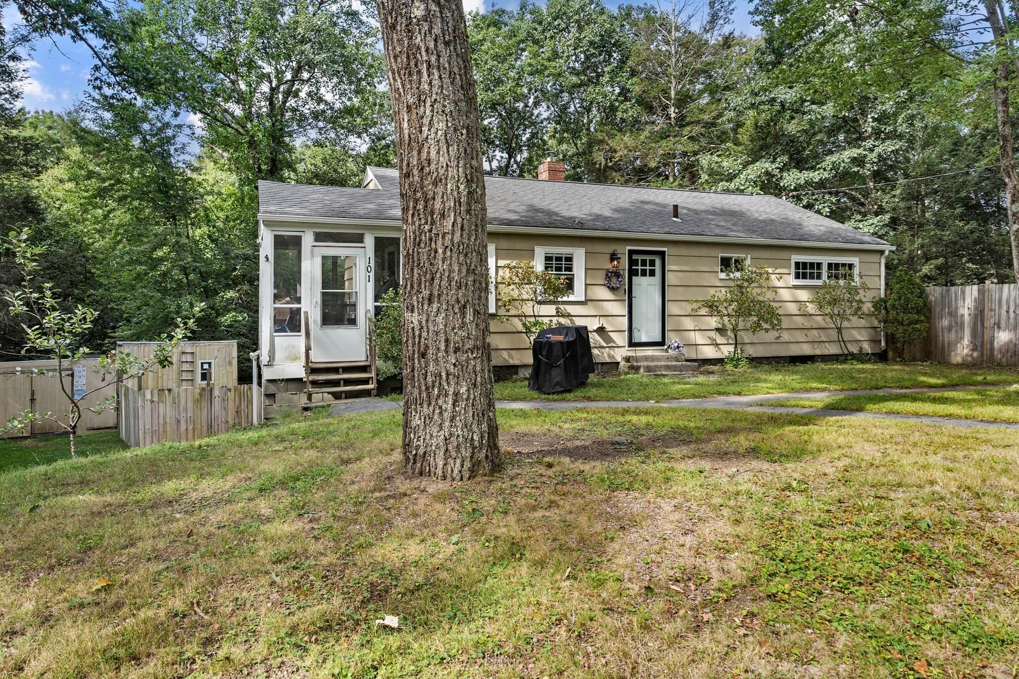 101 Wales Rd, Monson MA 01057