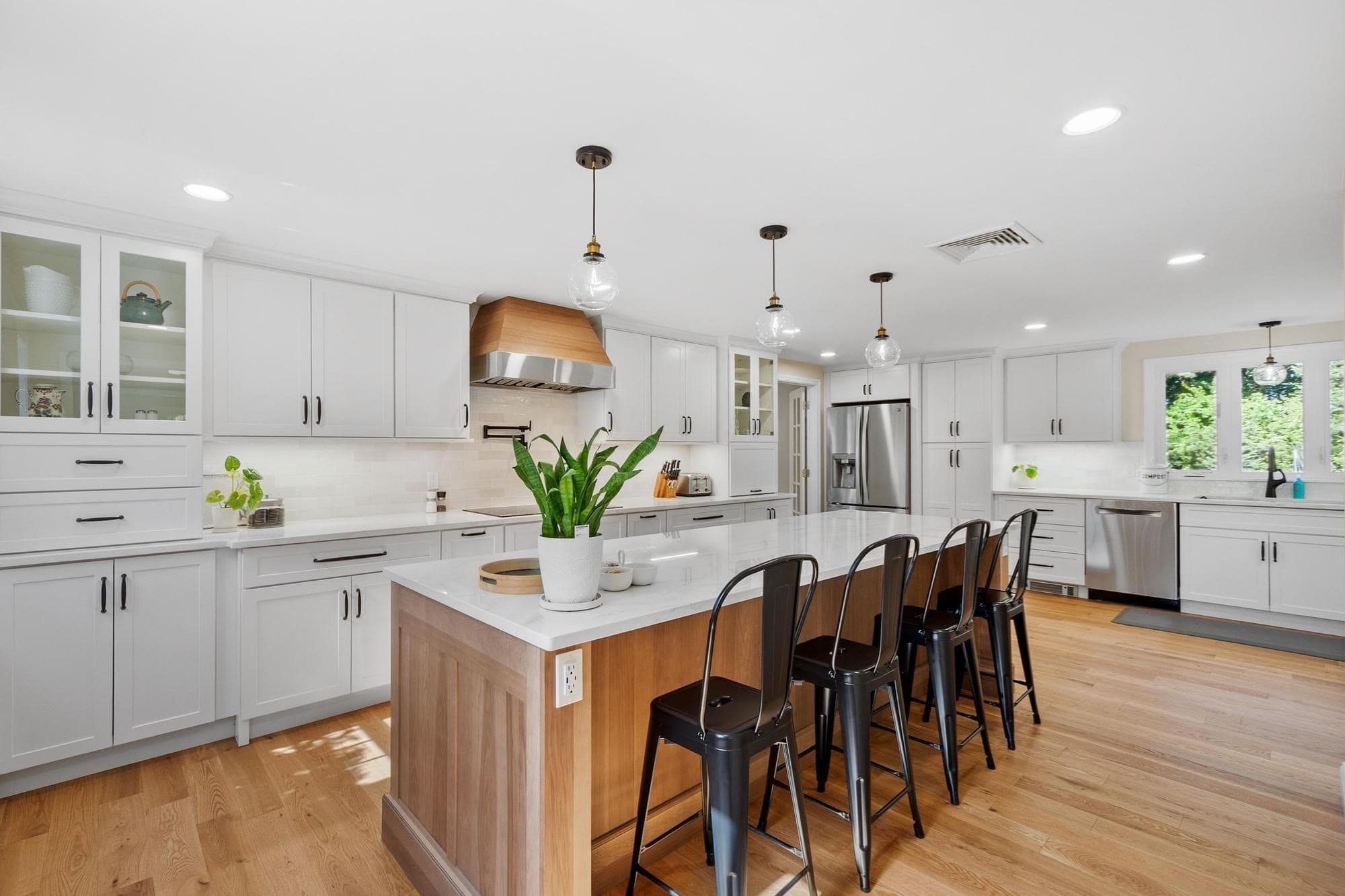 Single Family Residence at 84 Johnson Street, North Andover MA 01845, North Andover, photo 2 of 40