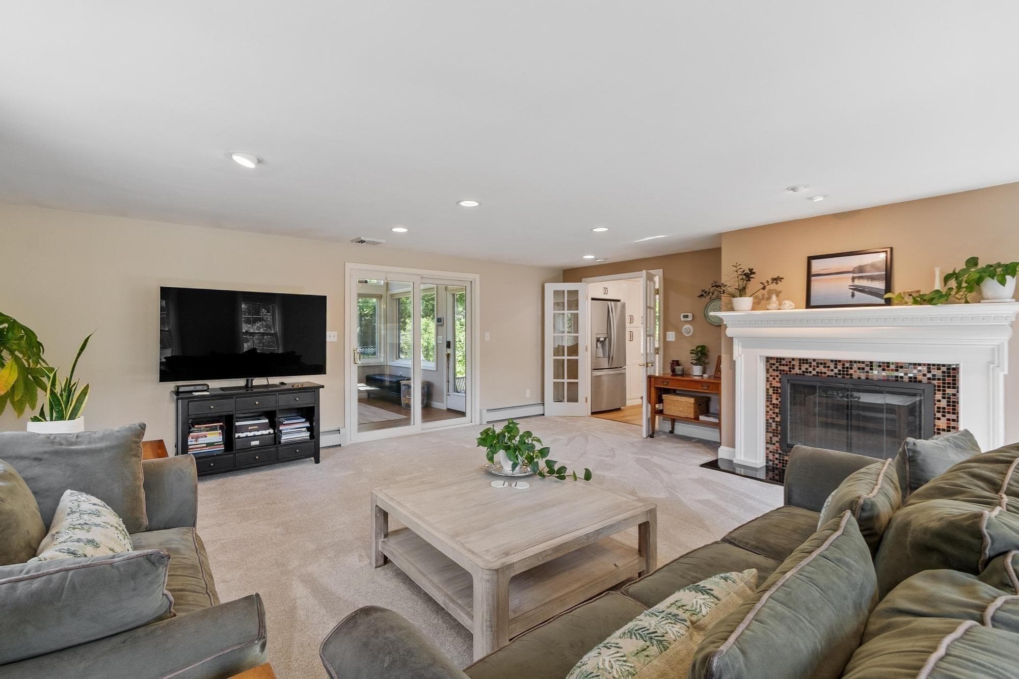 Single Family Residence at 84 Johnson Street, North Andover MA 01845, North Andover, photo 11 of 40