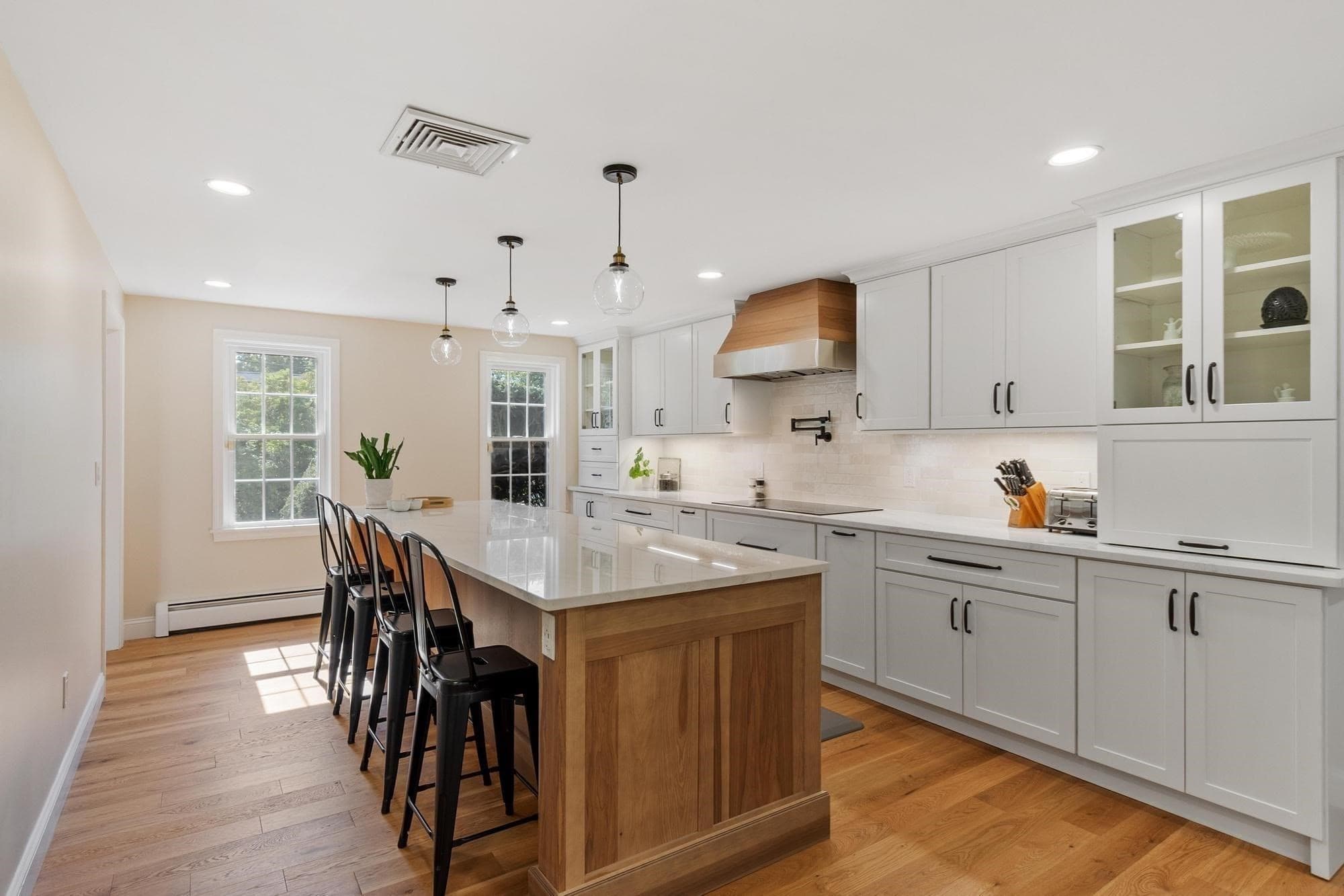 Single Family Residence at 84 Johnson Street, North Andover MA 01845, North Andover, photo 4 of 40