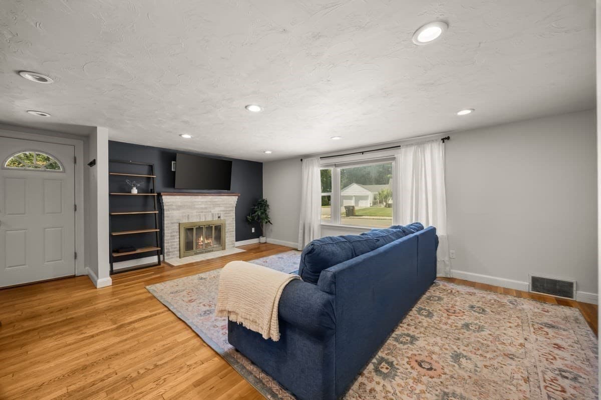 Single Family Residence at 109 Freeman Street, Norton MA 02766, Norton, photo 5 of 41
