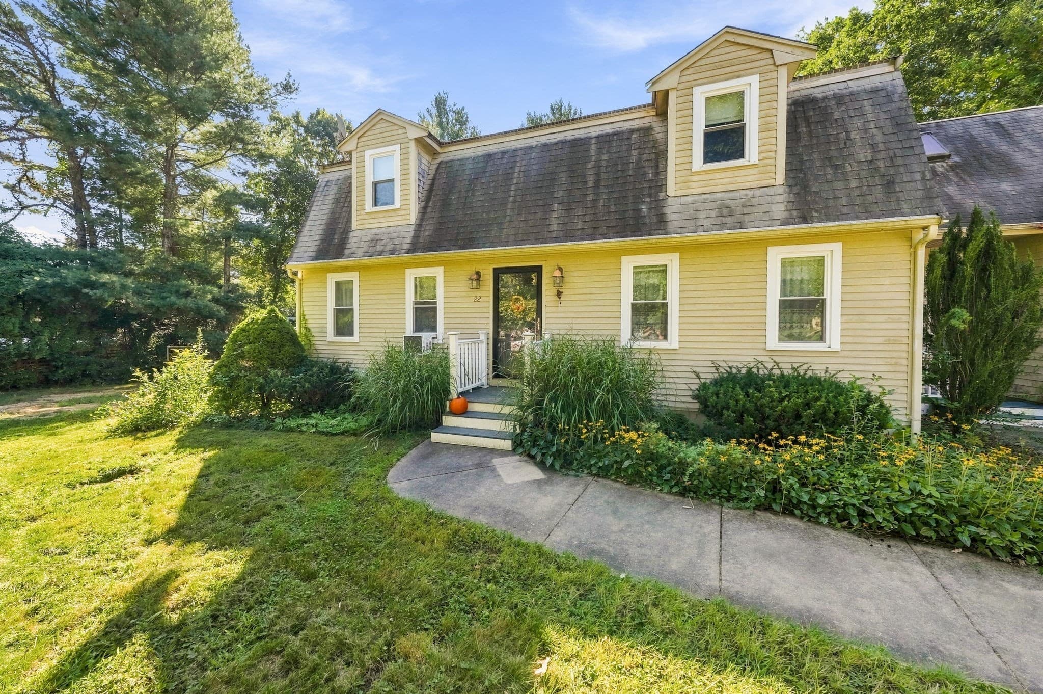 Single Family Residence at 22 Southwind Way, Dartmouth MA 02747, Dartmouth, photo 2 of 42
