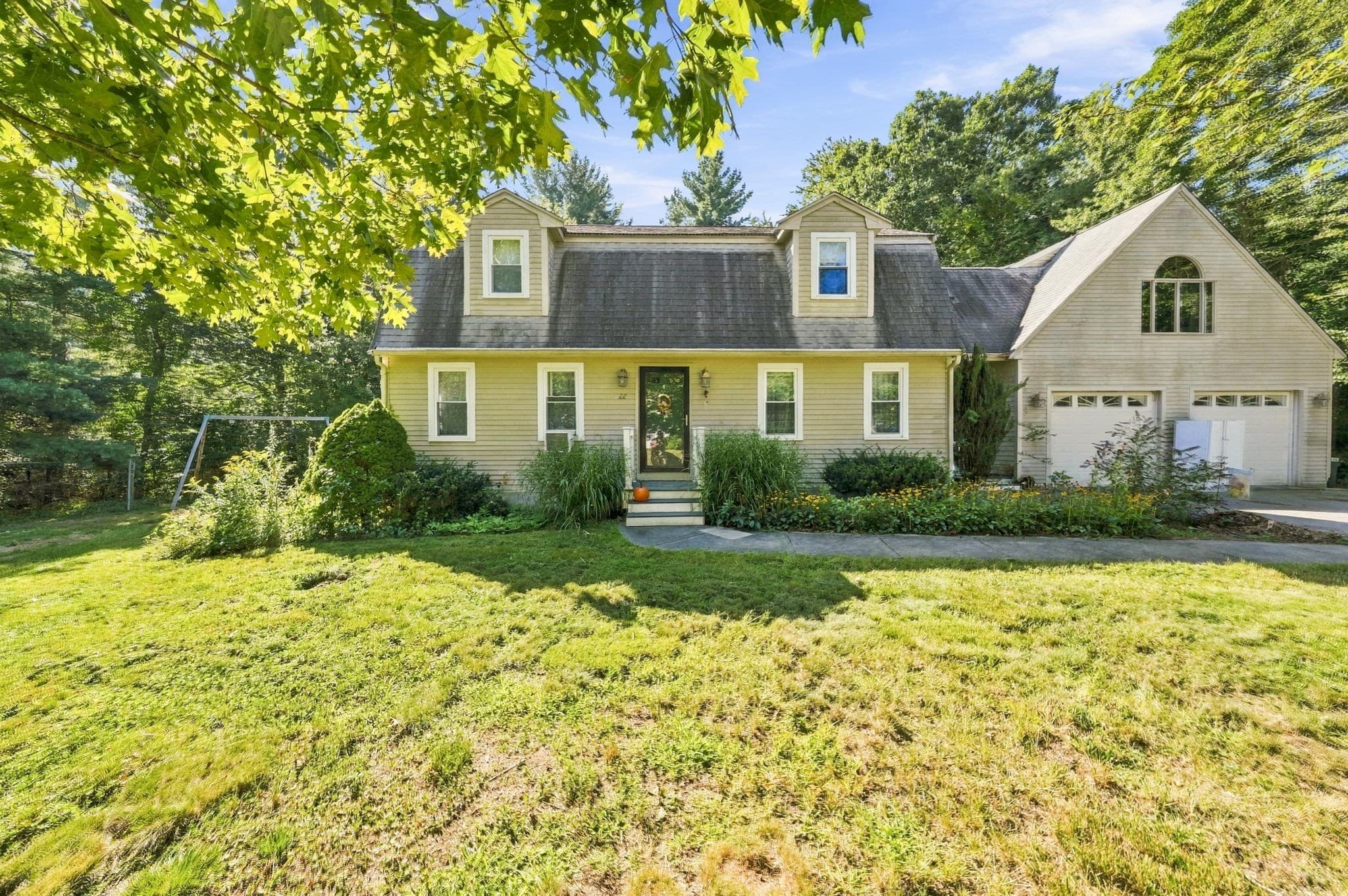 Single Family Residence at 22 Southwind Way, Dartmouth MA 02747, Dartmouth, photo 4 of 42