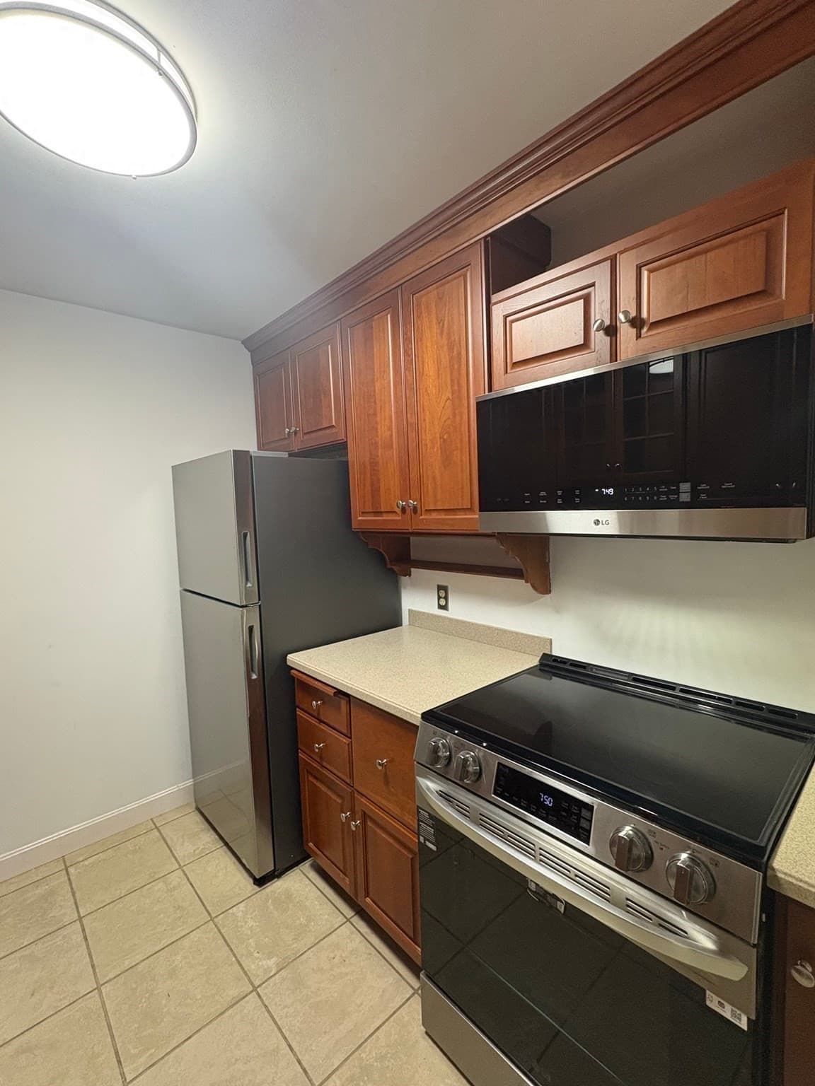 Condominium at 170 Highland St # 115A, Taunton MA 02780, Taunton, photo 6 of 14