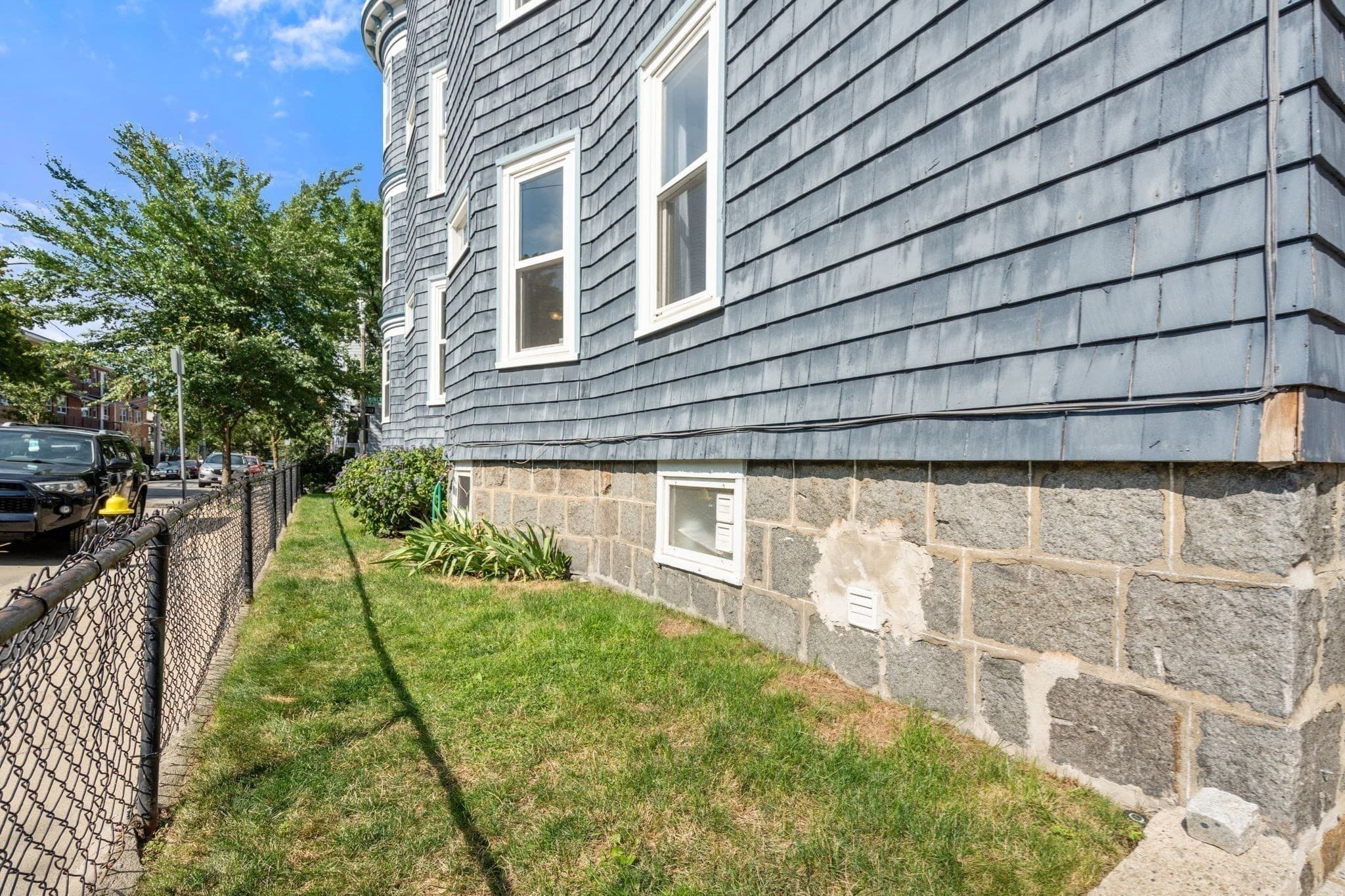 Condominium at 26 Hinckley St # 1, Boston MA 02125, Boston, photo 21 of 32
