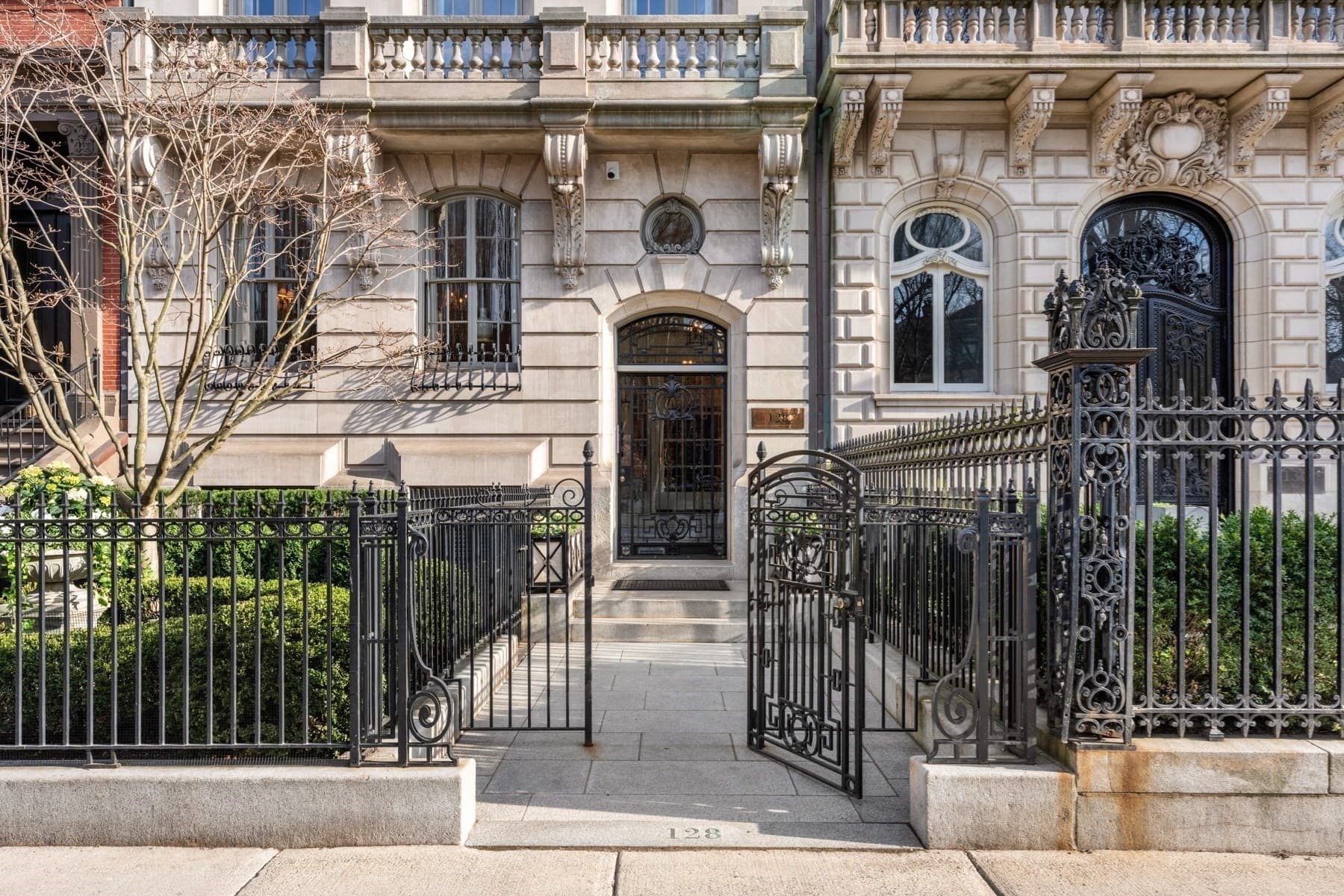 Single Family Residence at 128 Commonwealth Avenue, Boston MA 02116, Boston, photo 3 of 36