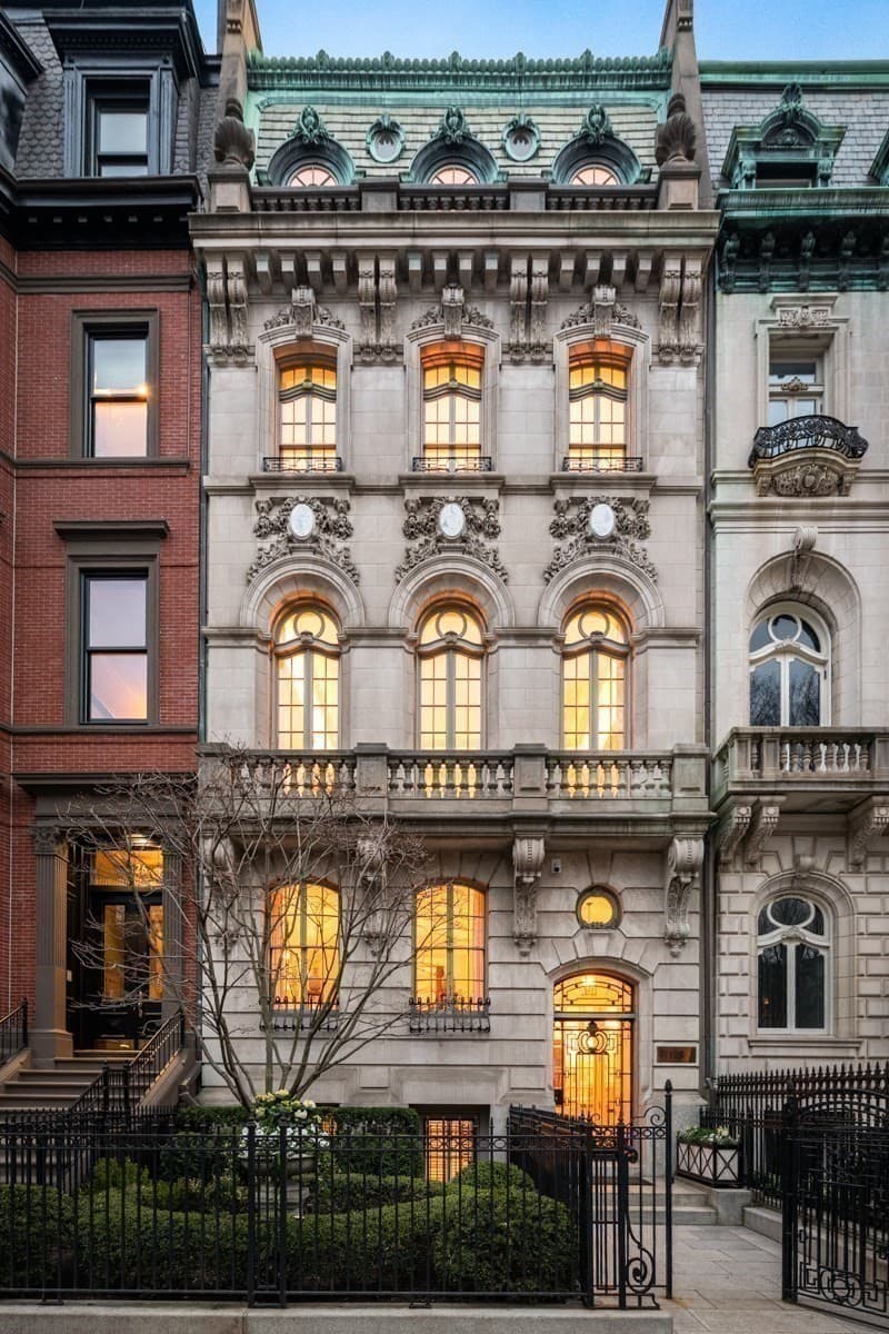 128 Commonwealth Avenue, Boston MA 02116