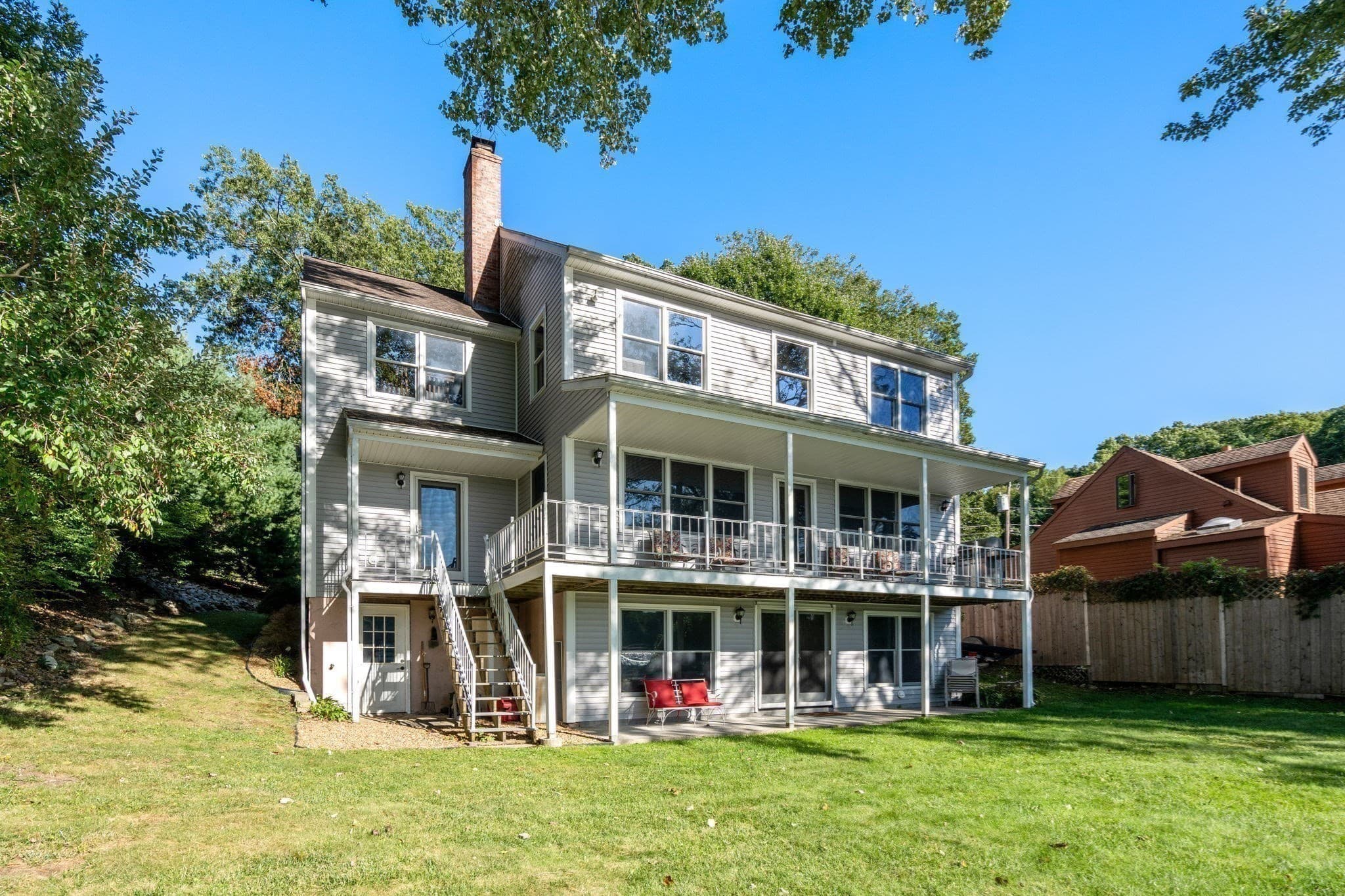 Single Family Residence at 10 Klondike Rd, Dudley MA 01571, Dudley, photo 2 of 40