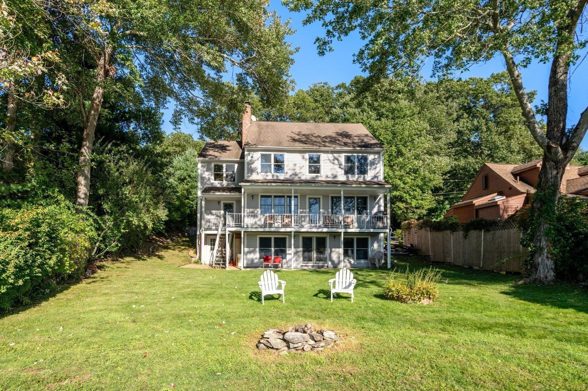 10 Klondike Rd, Dudley MA 01571