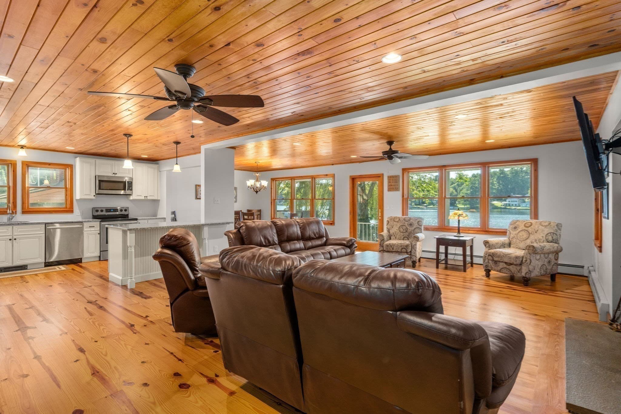 Single Family Residence at 10 Klondike Rd, Dudley MA 01571, Dudley, photo 9 of 40