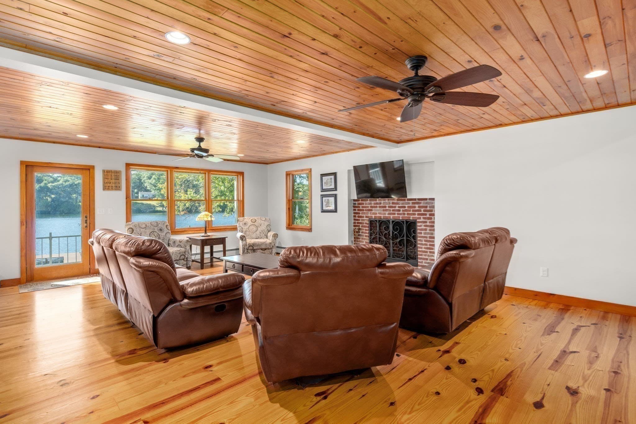 Single Family Residence at 10 Klondike Rd, Dudley MA 01571, Dudley, photo 10 of 40