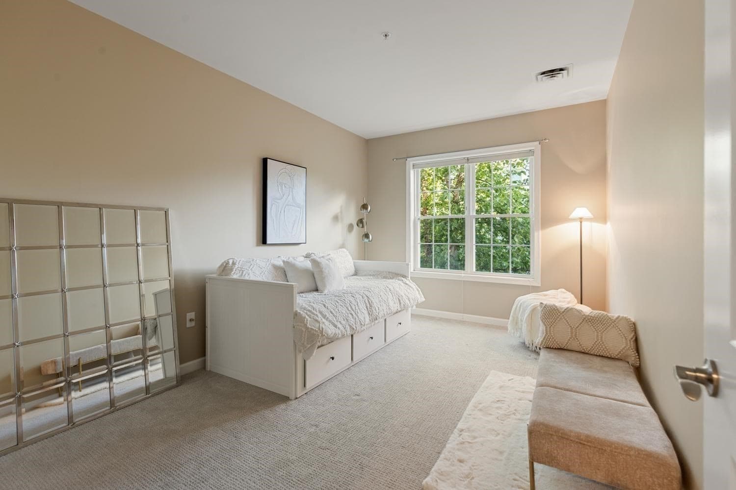 Condominium at 23 Augustus Court # 2004, Reading MA 01867, Reading, photo 22 of 36