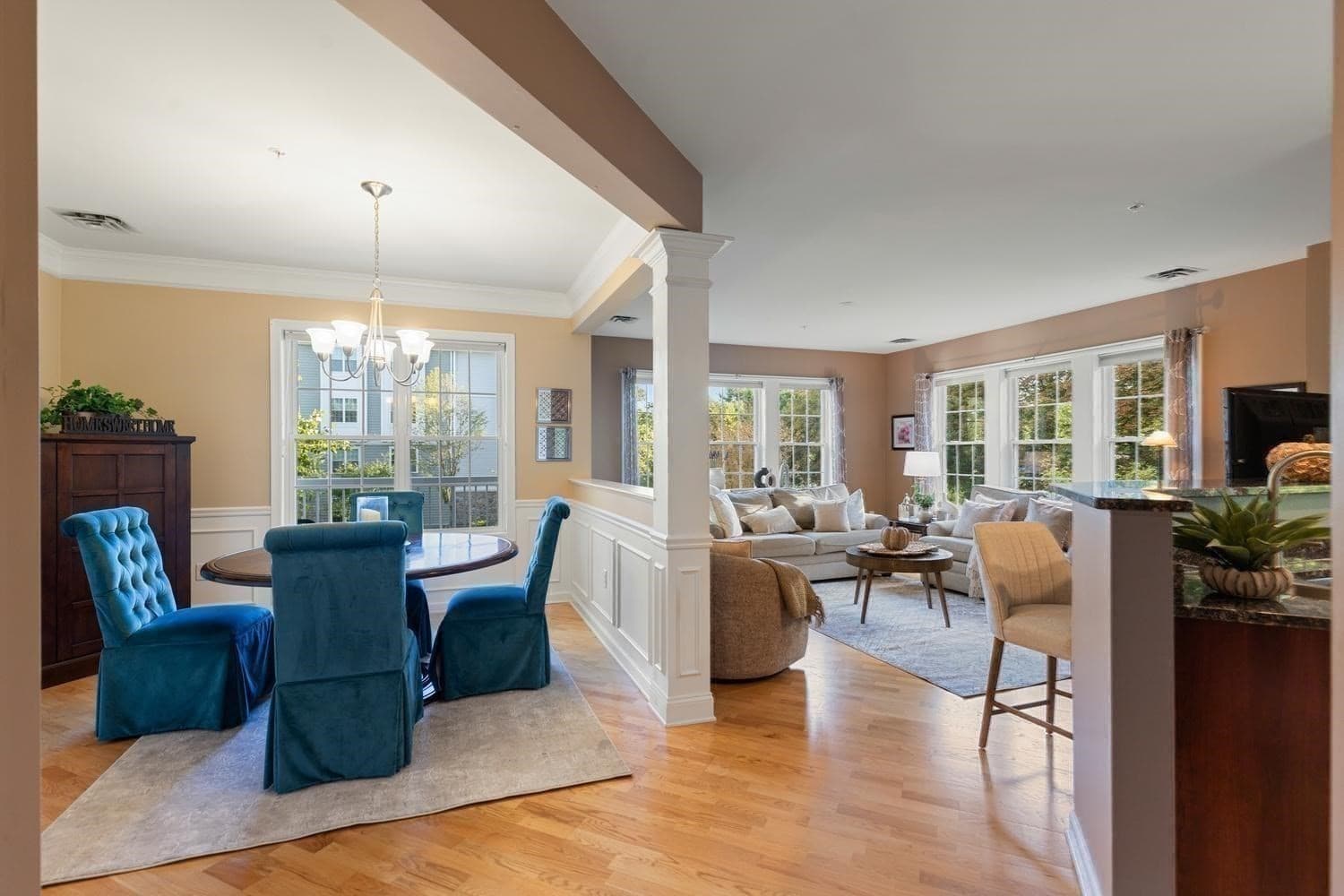 Condominium at 23 Augustus Court # 2004, Reading MA 01867, Reading, photo 11 of 36