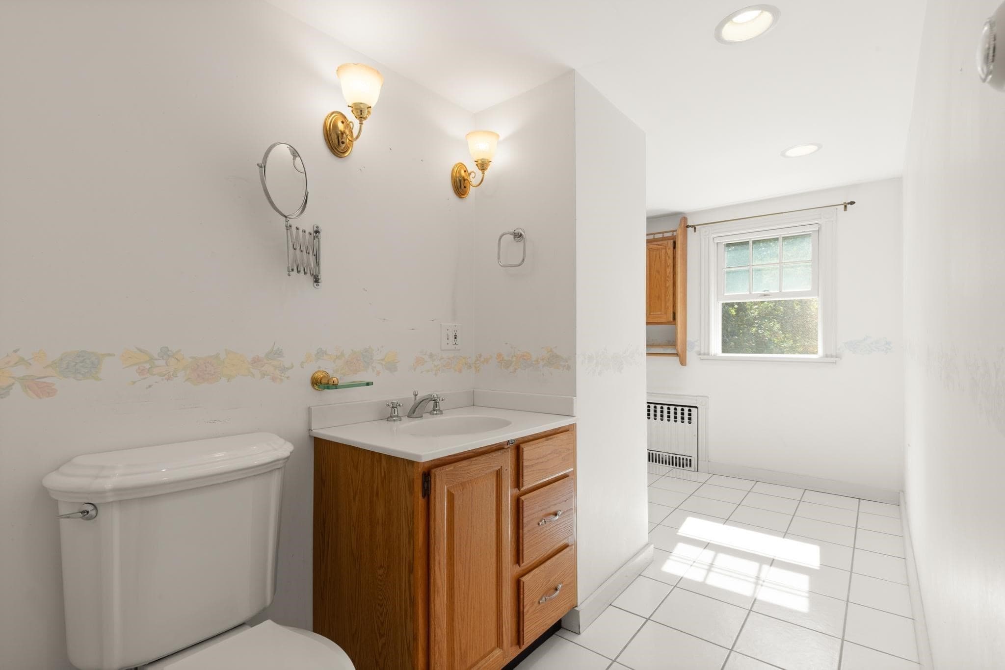 Single Family Residence at 19 Highland St, Gloucester MA 01930, Gloucester, photo 30 of 40