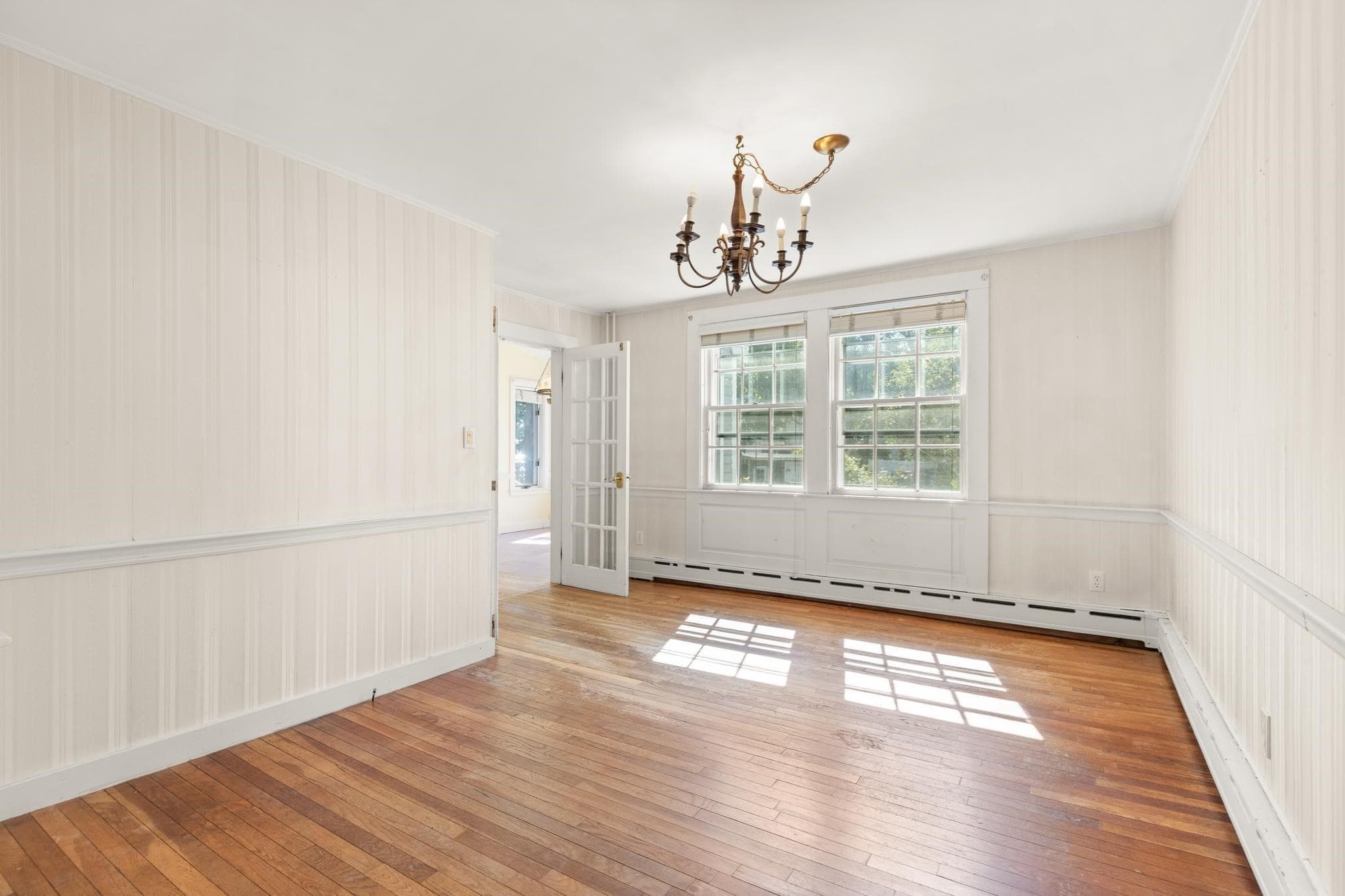 Single Family Residence at 19 Highland St, Gloucester MA 01930, Gloucester, photo 18 of 40