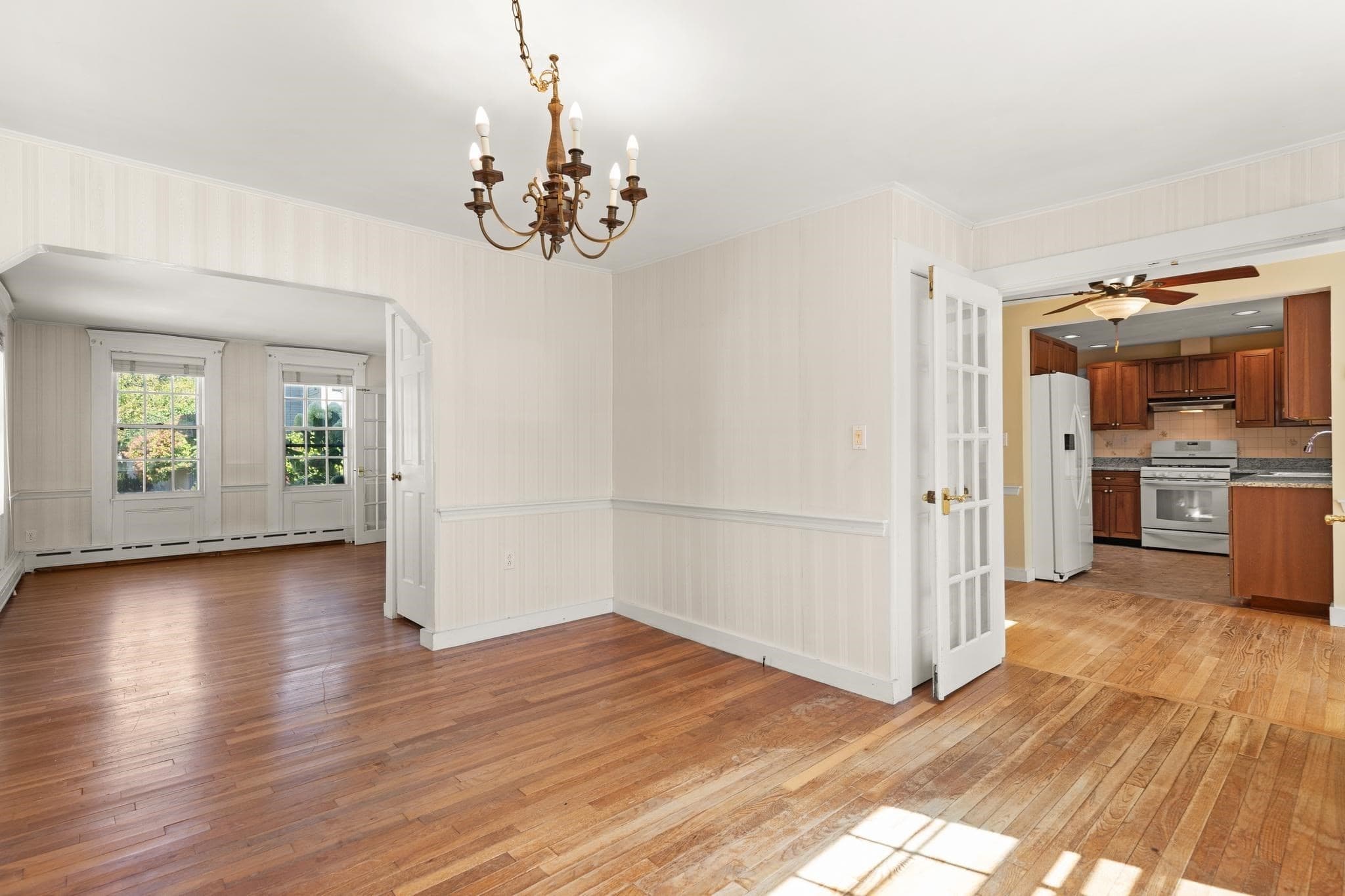 Single Family Residence at 19 Highland St, Gloucester MA 01930, Gloucester, photo 11 of 40