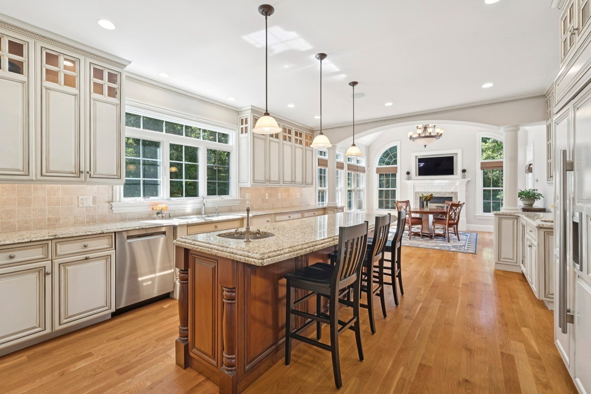 Single Family Residence at 11 Turner Hill Rd, Medfield MA 02052, Medfield, photo 8 of 38