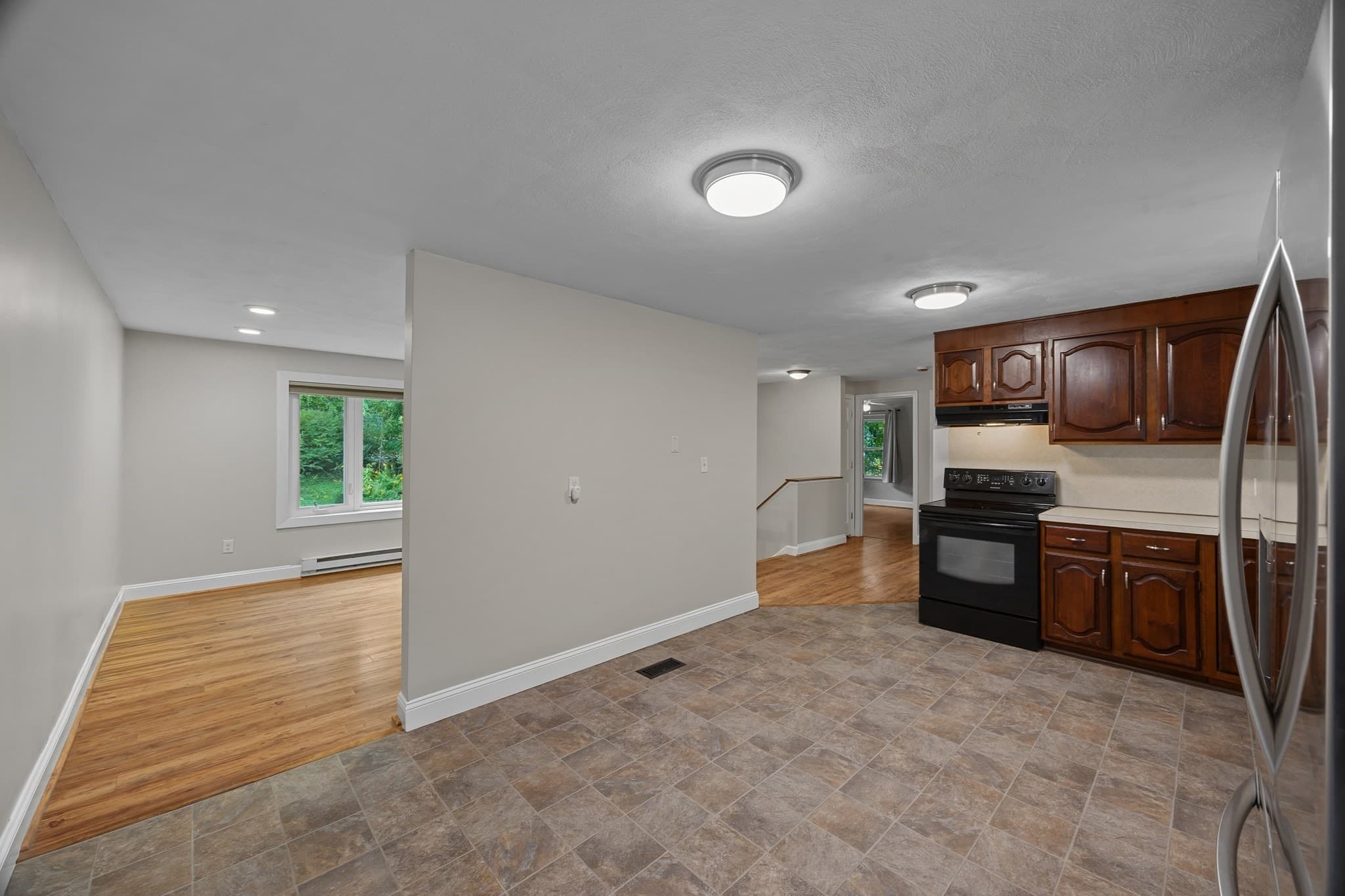 Single Family Residence at 78 Ellis Rd, Southbridge MA 01550, Southbridge, photo 8 of 33