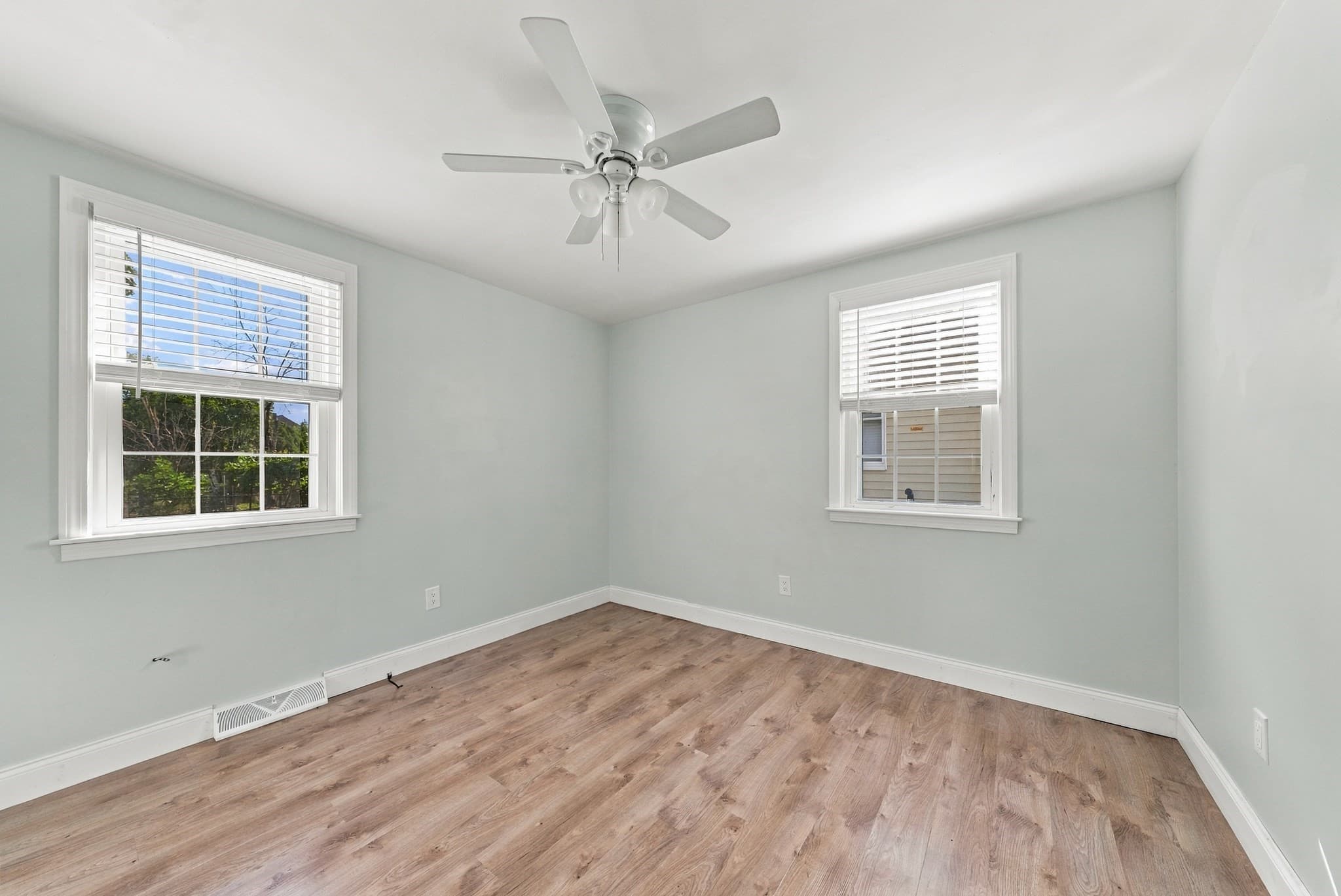 Single Family Residence at 240 Irvington, New Bedford MA 02745, New Bedford, photo 12 of 19