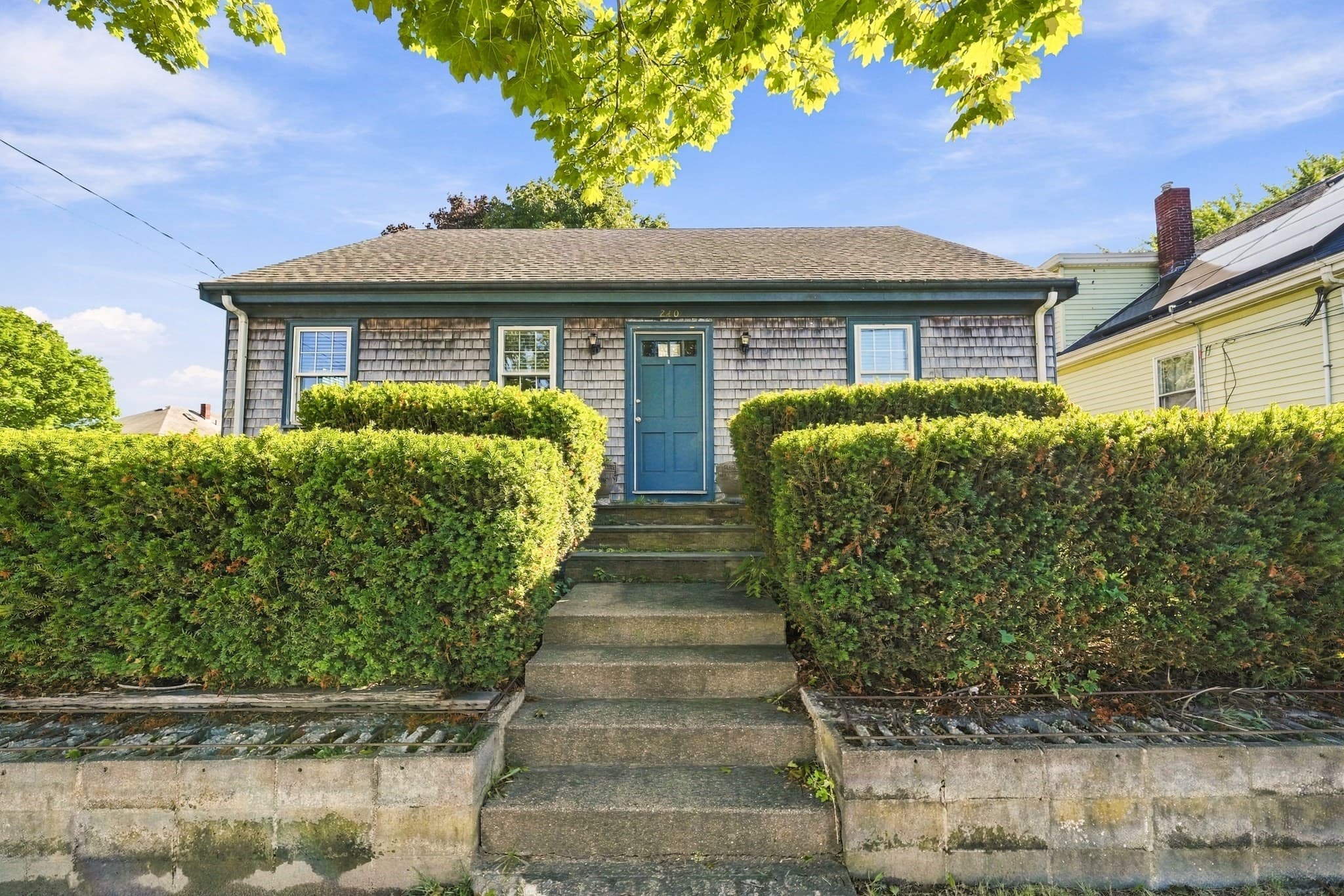 Single Family Residence at 240 Irvington, New Bedford MA 02745, New Bedford, photo 3 of 19