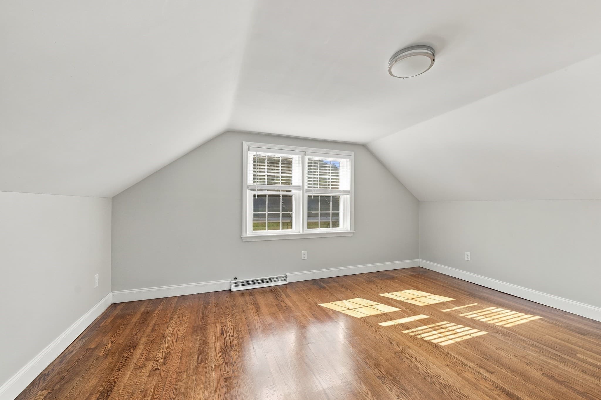 Single Family Residence at 240 Irvington, New Bedford MA 02745, New Bedford, photo 15 of 19