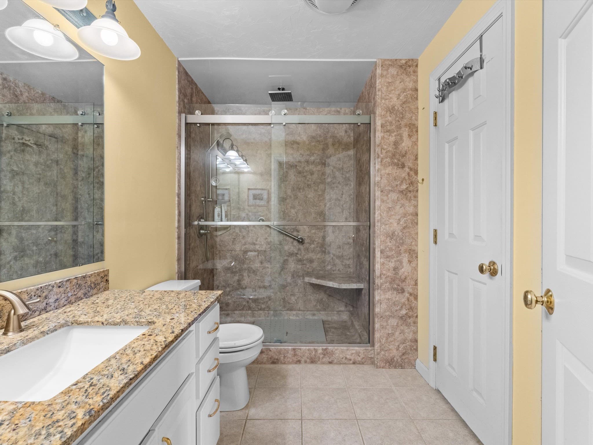 Condominium at 29 Coldspring Dr # B, Sutton MA 01590, Sutton, photo 28 of 42