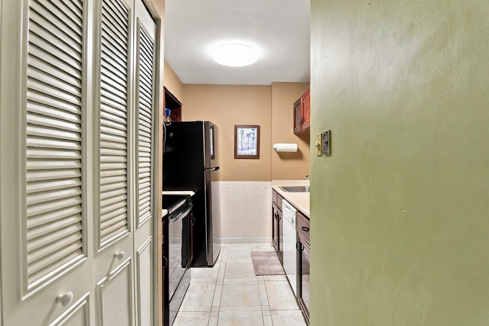 Condominium at 99 Gove Street # 1, Boston MA 02128, Boston, photo 16 of 24