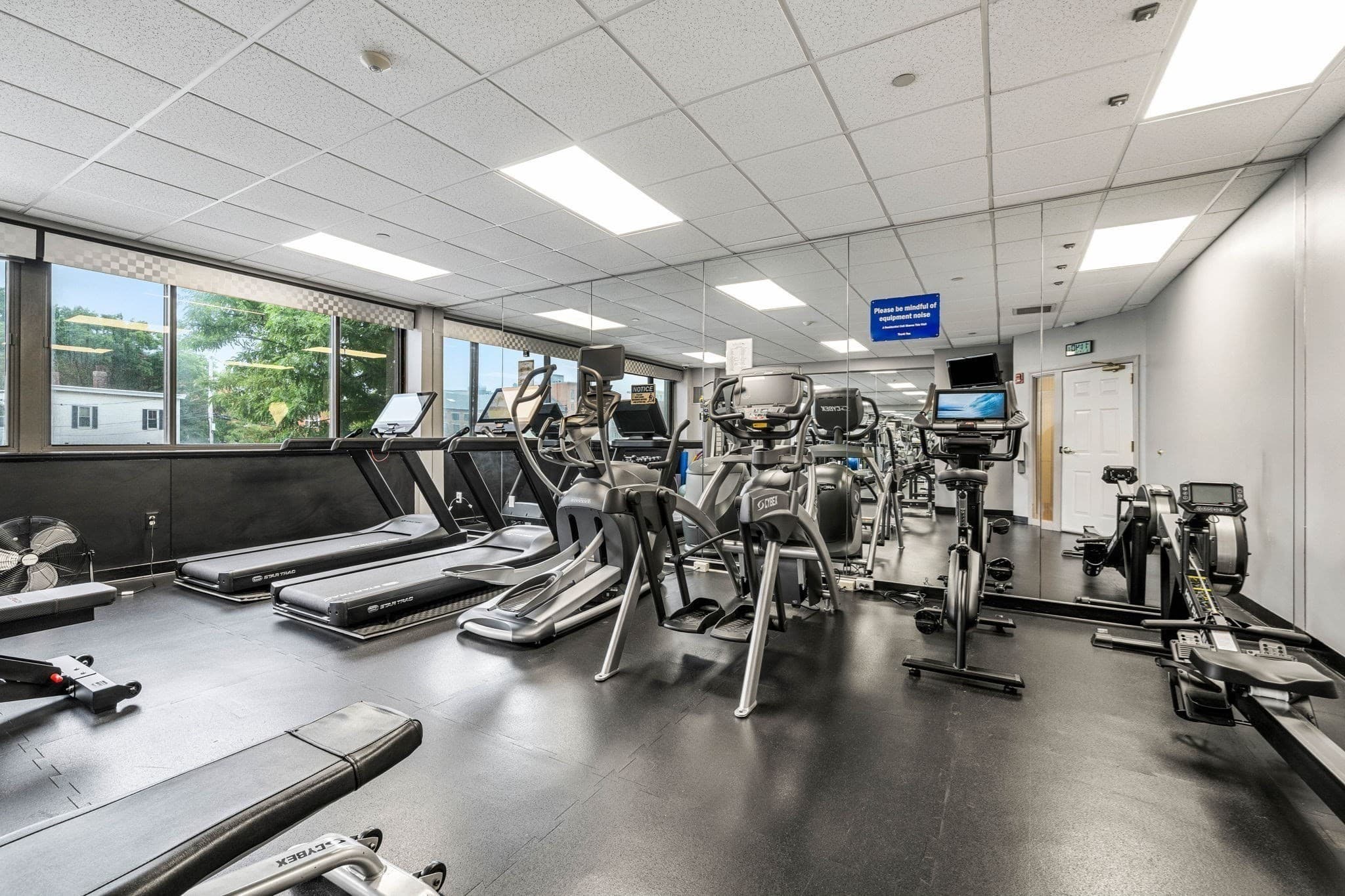Condominium at 169 Monsignor O'brien Hwy # 305, Cambridge MA 02141, Cambridge, photo 30 of 40