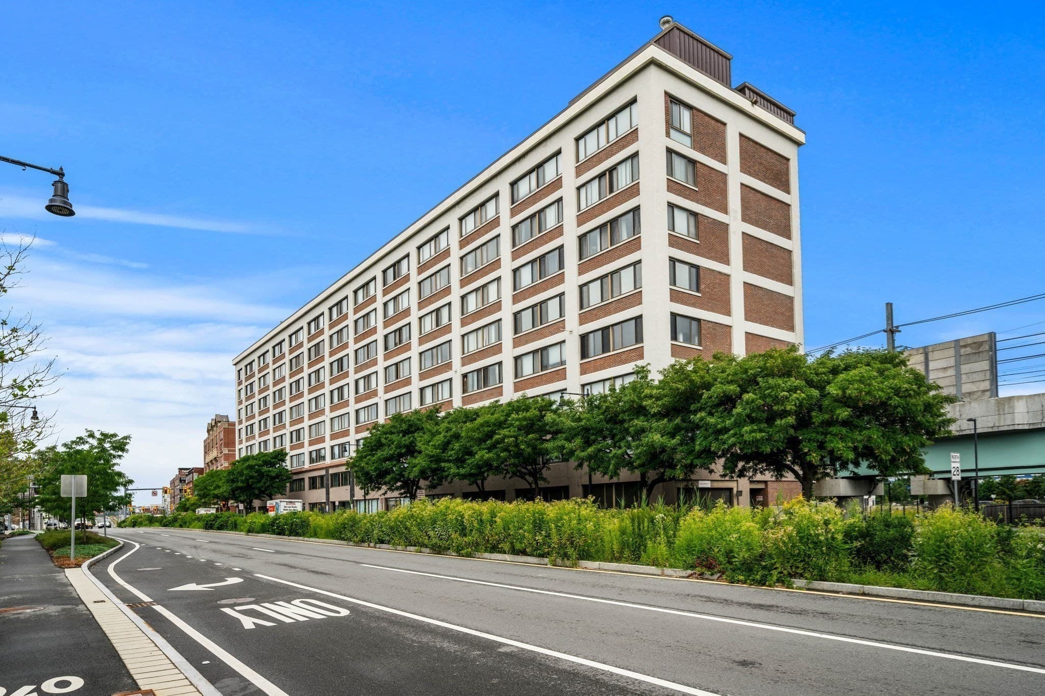 Condominium at 169 Monsignor O'brien Hwy # 305, Cambridge MA 02141, Cambridge, photo 39 of 40