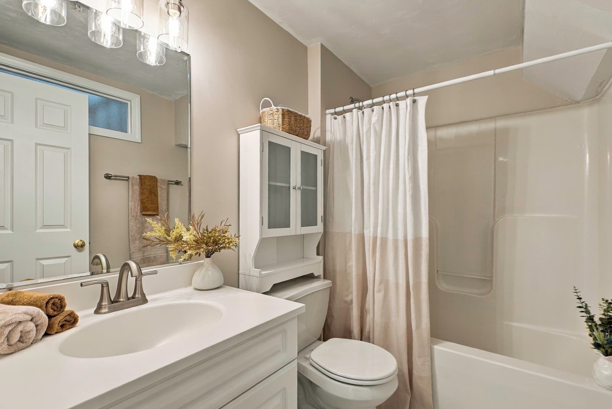 Condominium at 1802 Old Bridge Ln # 1802, Bellingham MA 02019, Bellingham, photo 34 of 40