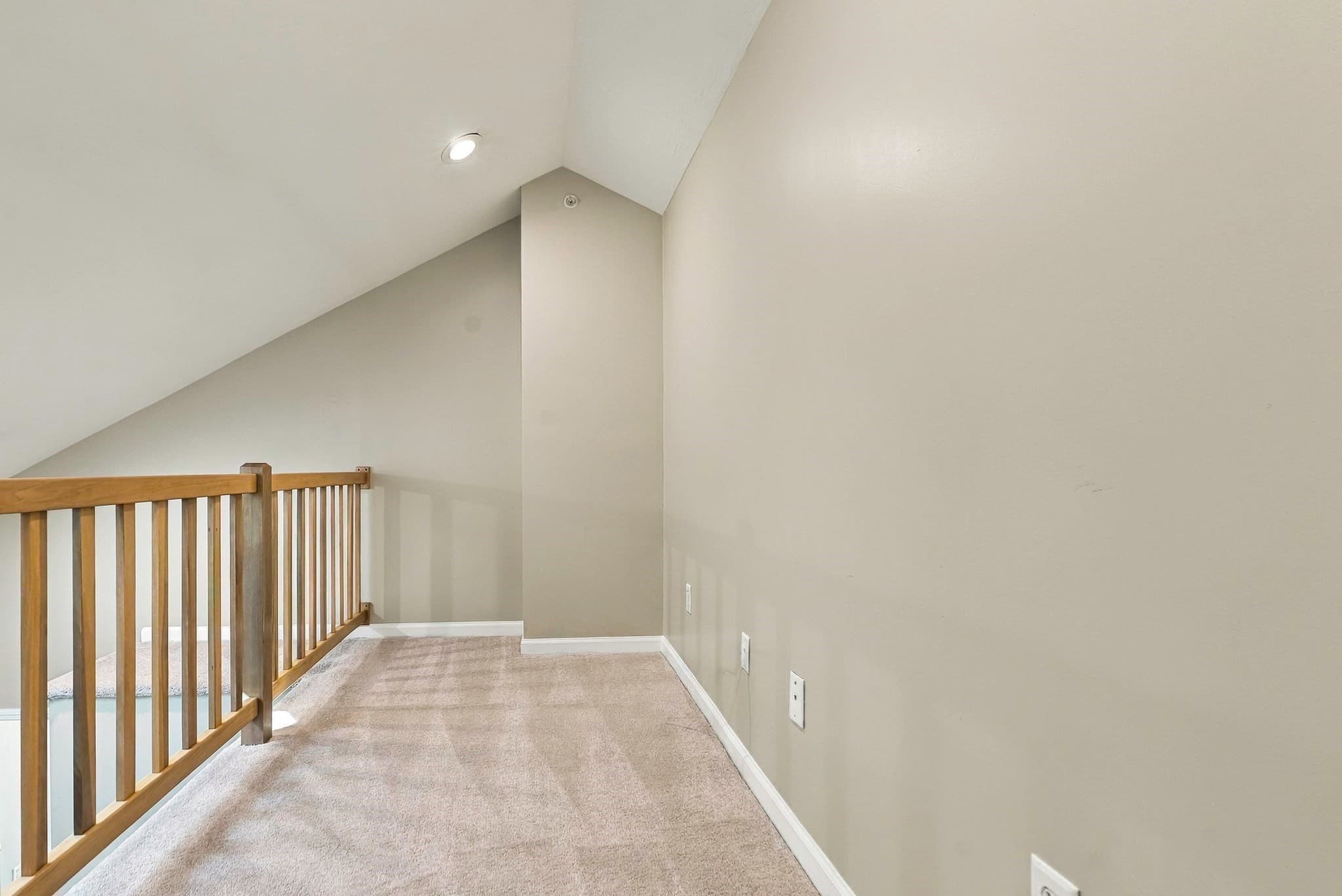 Condominium at 1802 Old Bridge Ln # 1802, Bellingham MA 02019, Bellingham, photo 35 of 40