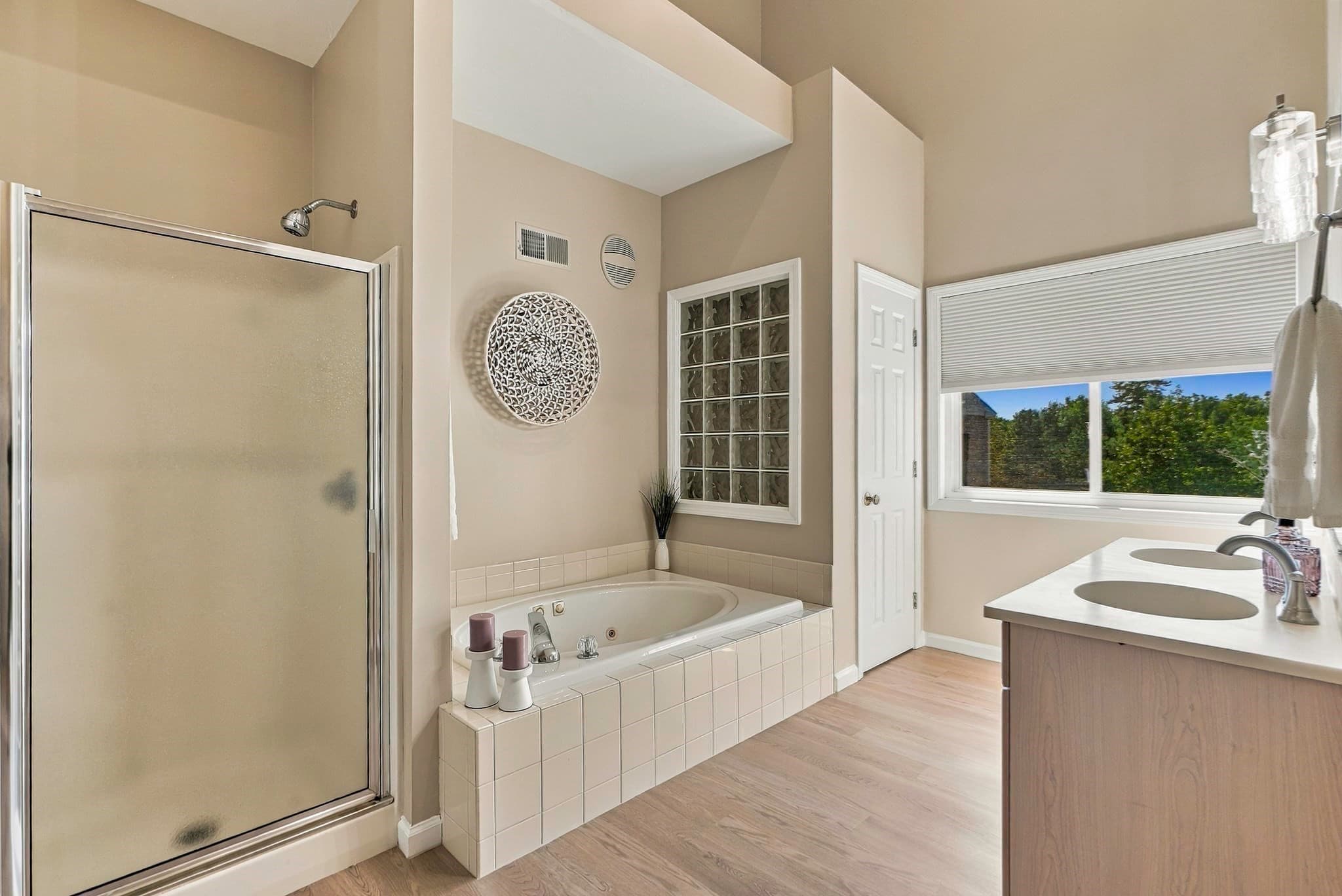Condominium at 1802 Old Bridge Ln # 1802, Bellingham MA 02019, Bellingham, photo 29 of 40
