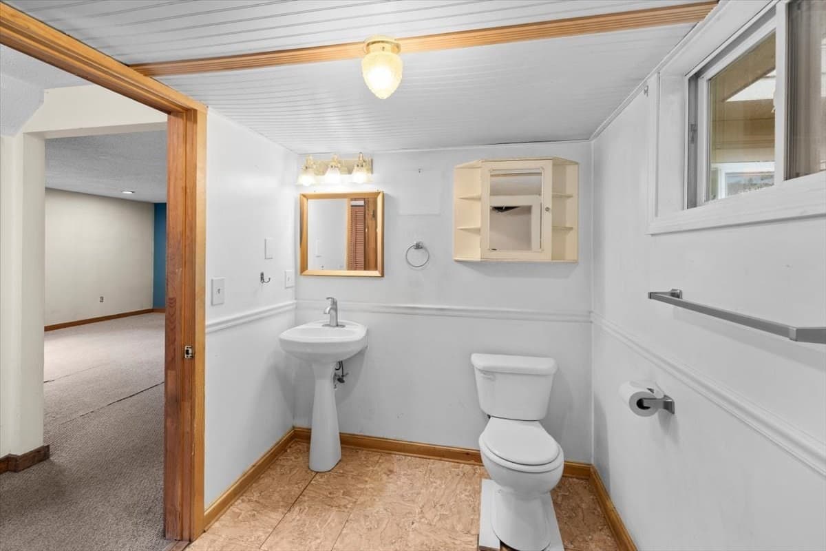 Condominium at 21 Surrey Ln # 21, Bourne MA 02532, Bourne, photo 14 of 30