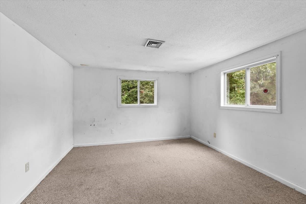 Condominium at 21 Surrey Ln # 21, Bourne MA 02532, Bourne, photo 19 of 30