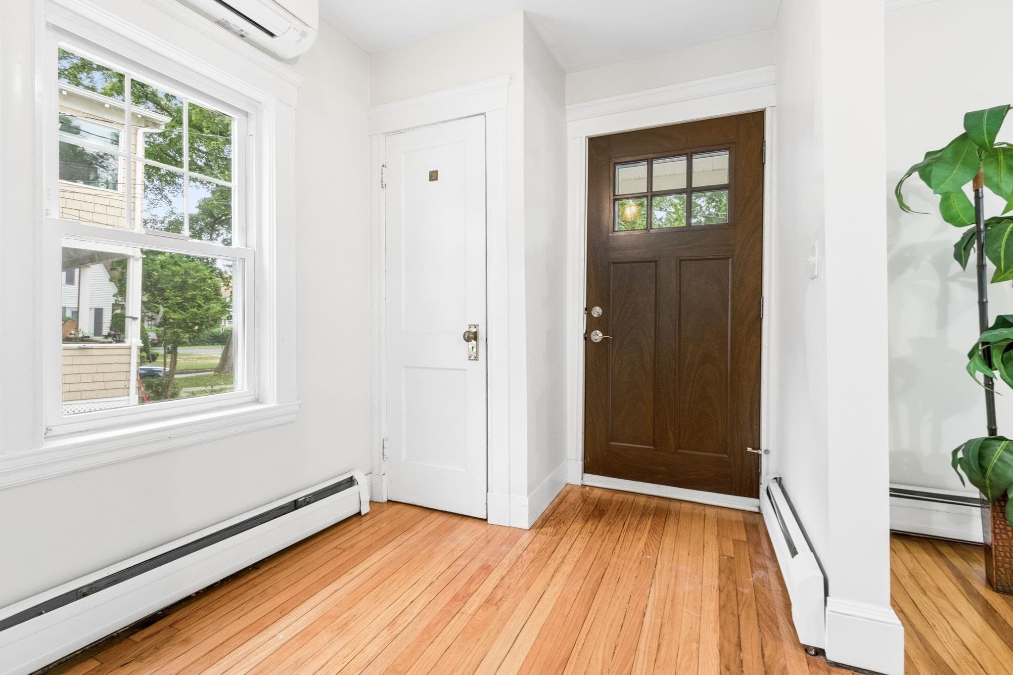 Single Family Residence at 15 Woodbine Ter, Newton MA 02466, Newton, photo 2 of 25