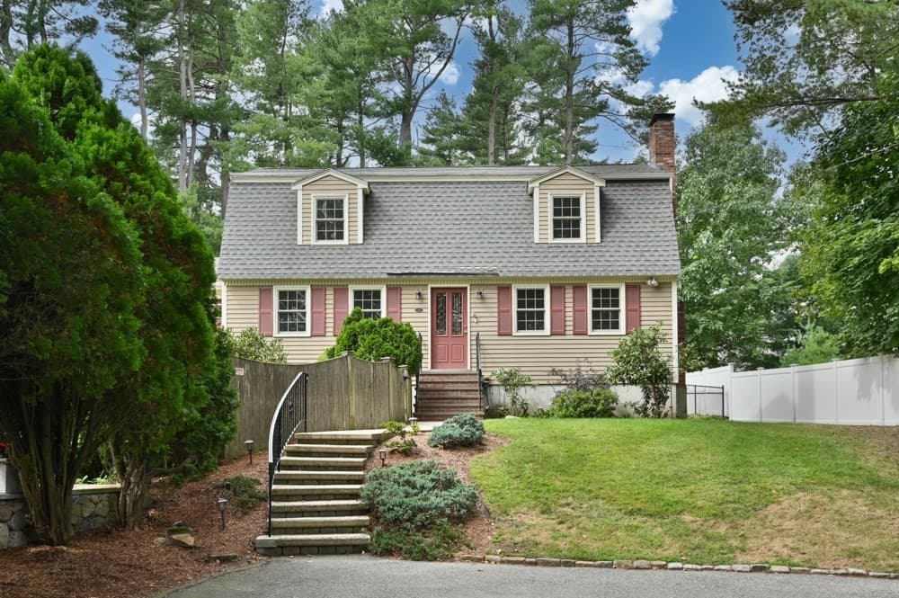 Single Family Residence at 36 Grove Street, Reading MA 01867, Reading, photo 3 of 38