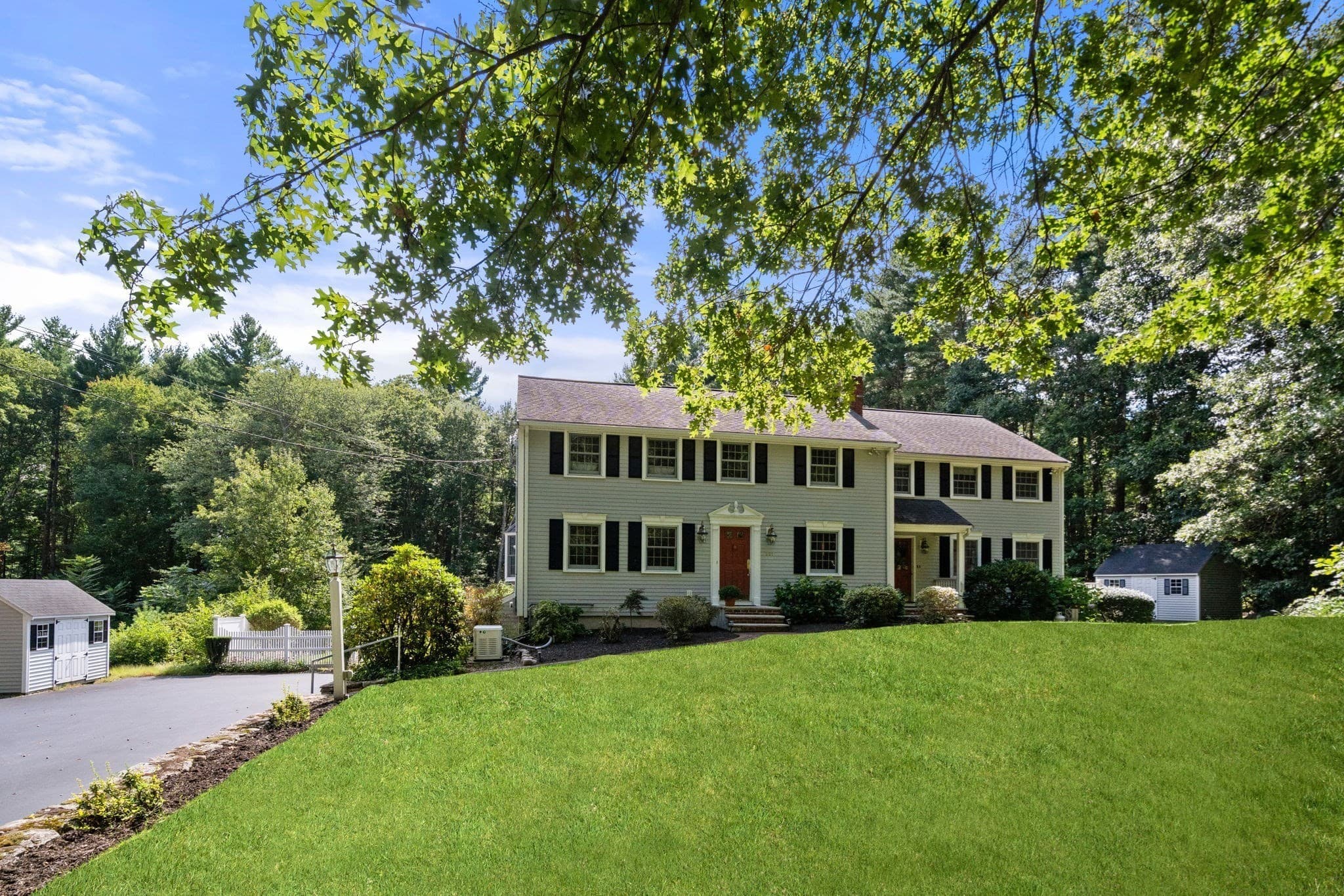 681 High Street, Walpole MA 02081
