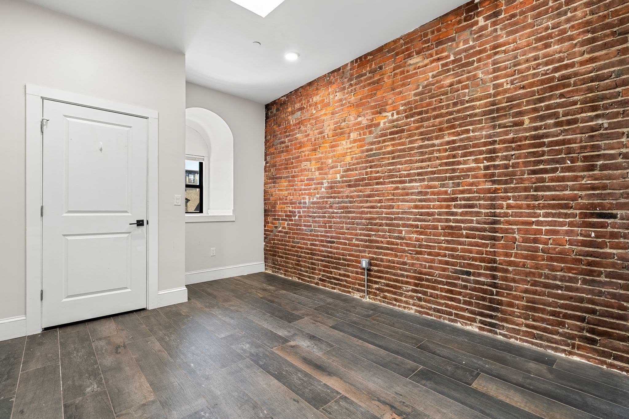 5+ Family - 5+ Units Up/Down at 603 Massachusetts Ave, Boston MA 02118, Boston, photo 4 of 18