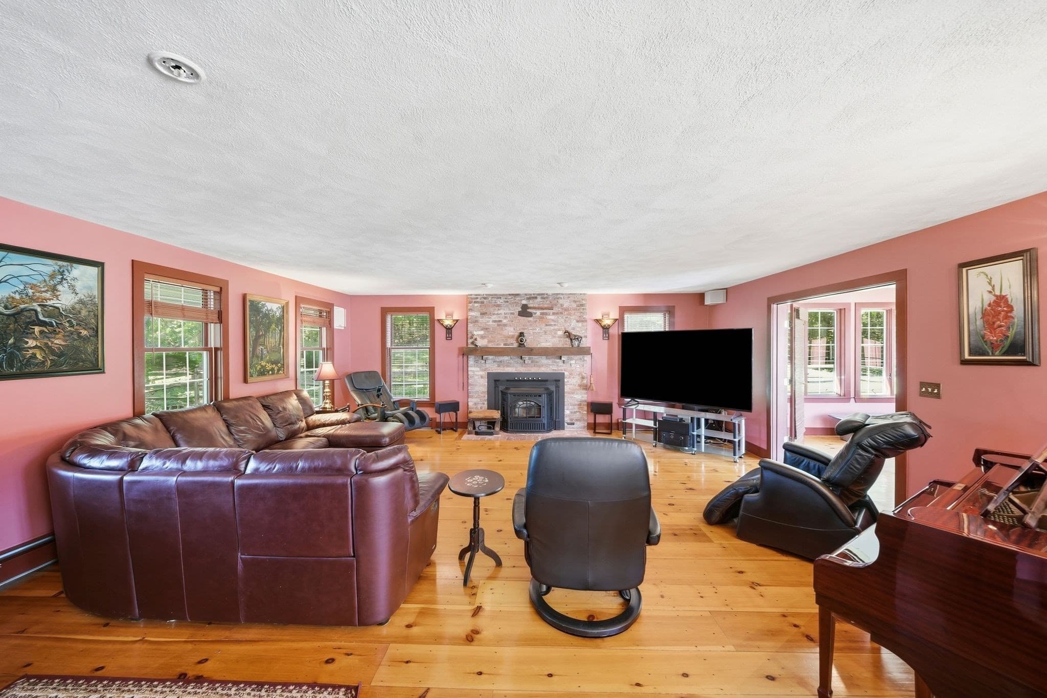 Single Family Residence at 89-A Red Gate Rd, Tyngsborough MA 01879, photo 26 of 42