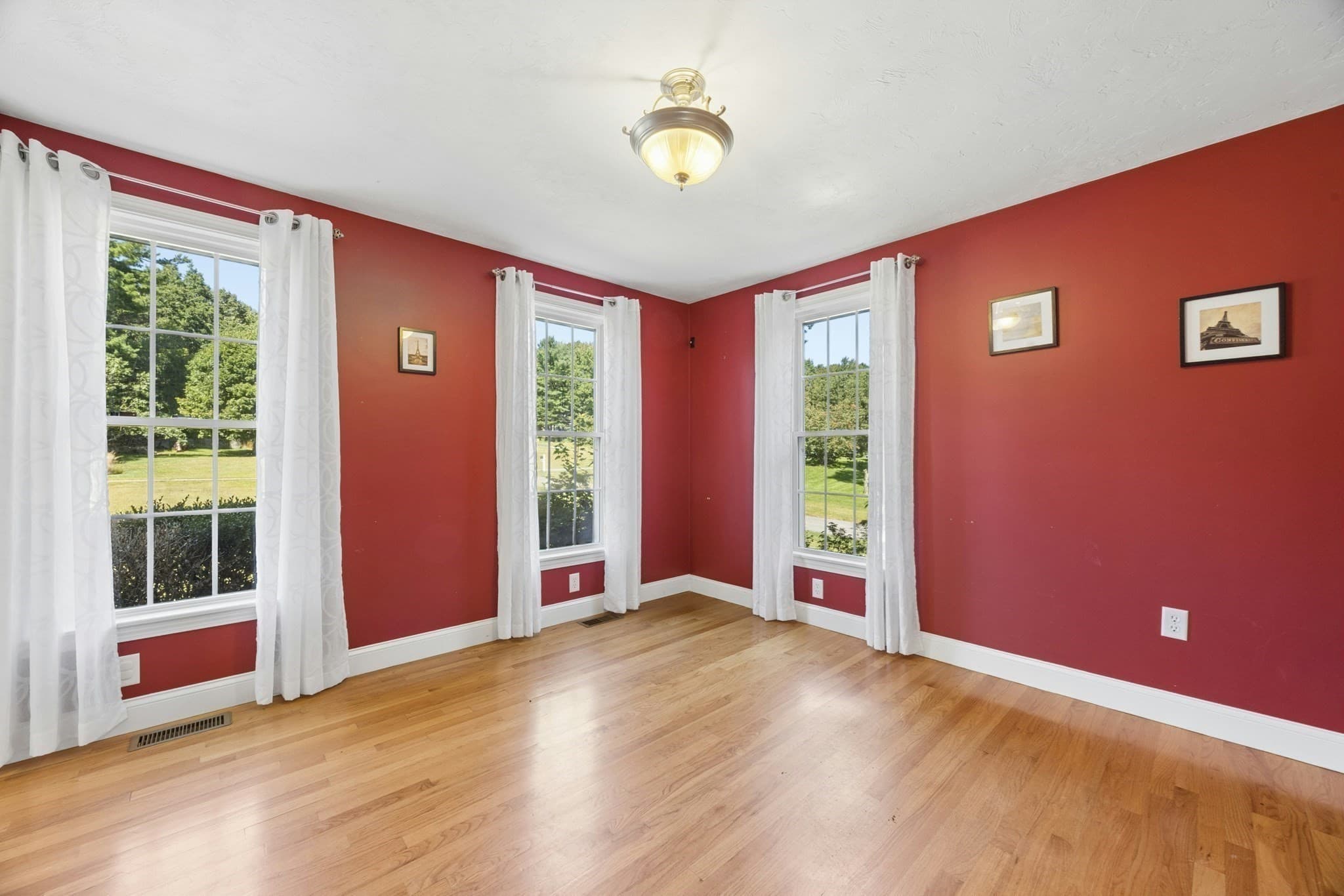 Single Family Residence at 9 Cameron Dr, Rutland MA 01543, Rutland, photo 6 of 33