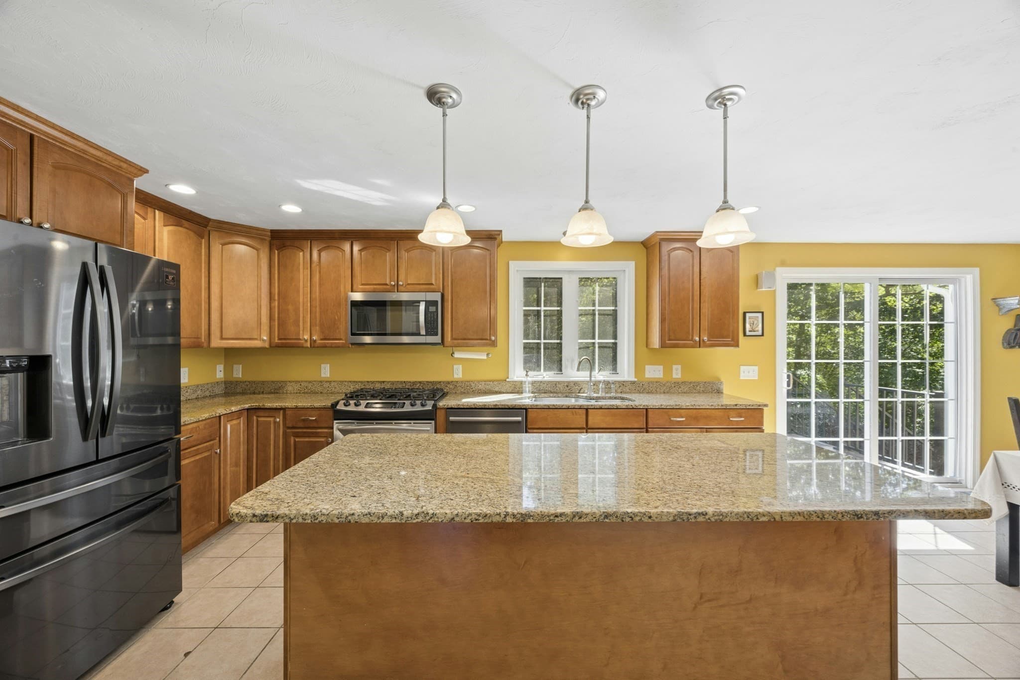 Single Family Residence at 9 Cameron Dr, Rutland MA 01543, Rutland, photo 8 of 33