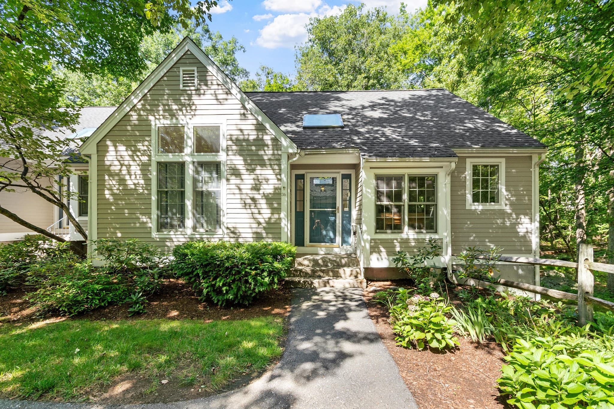 36 Brewster Ln # 36, Acton MA 01720