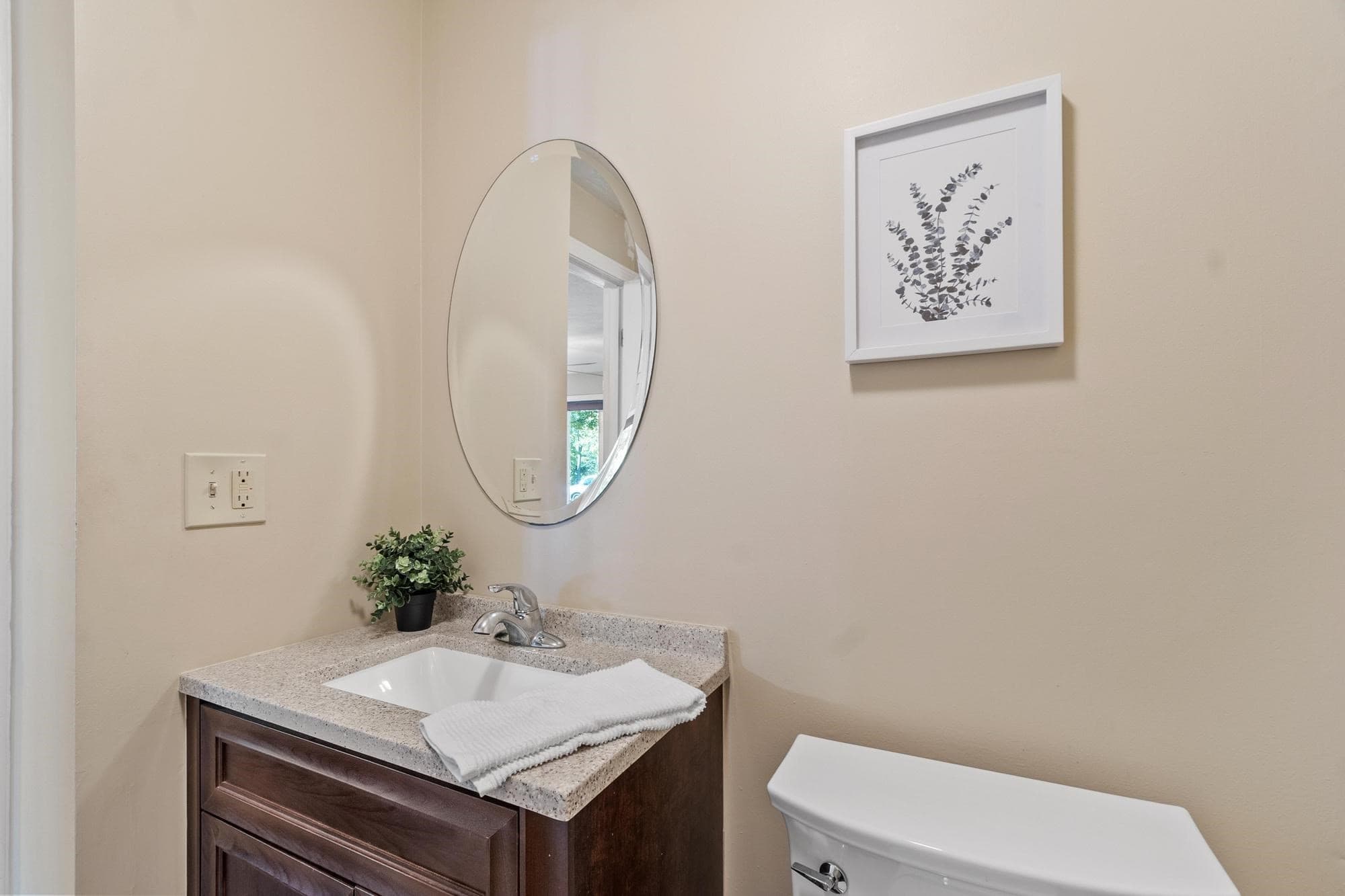 Condominium at 15 Tiffany Cir # 15, Millbury MA 01527, Millbury, photo 19 of 39