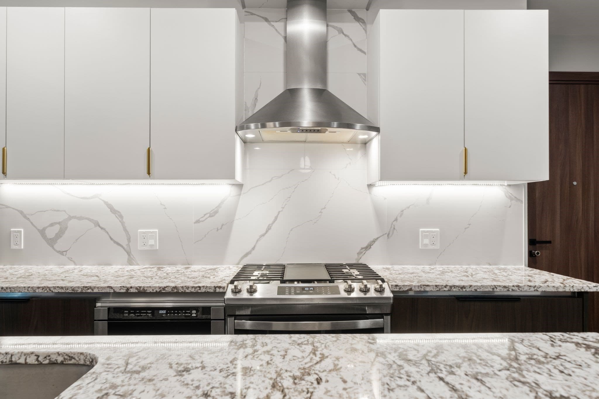 Condominium at 32 Pearl St # 3, Boston MA 02125, Boston, photo 4 of 32