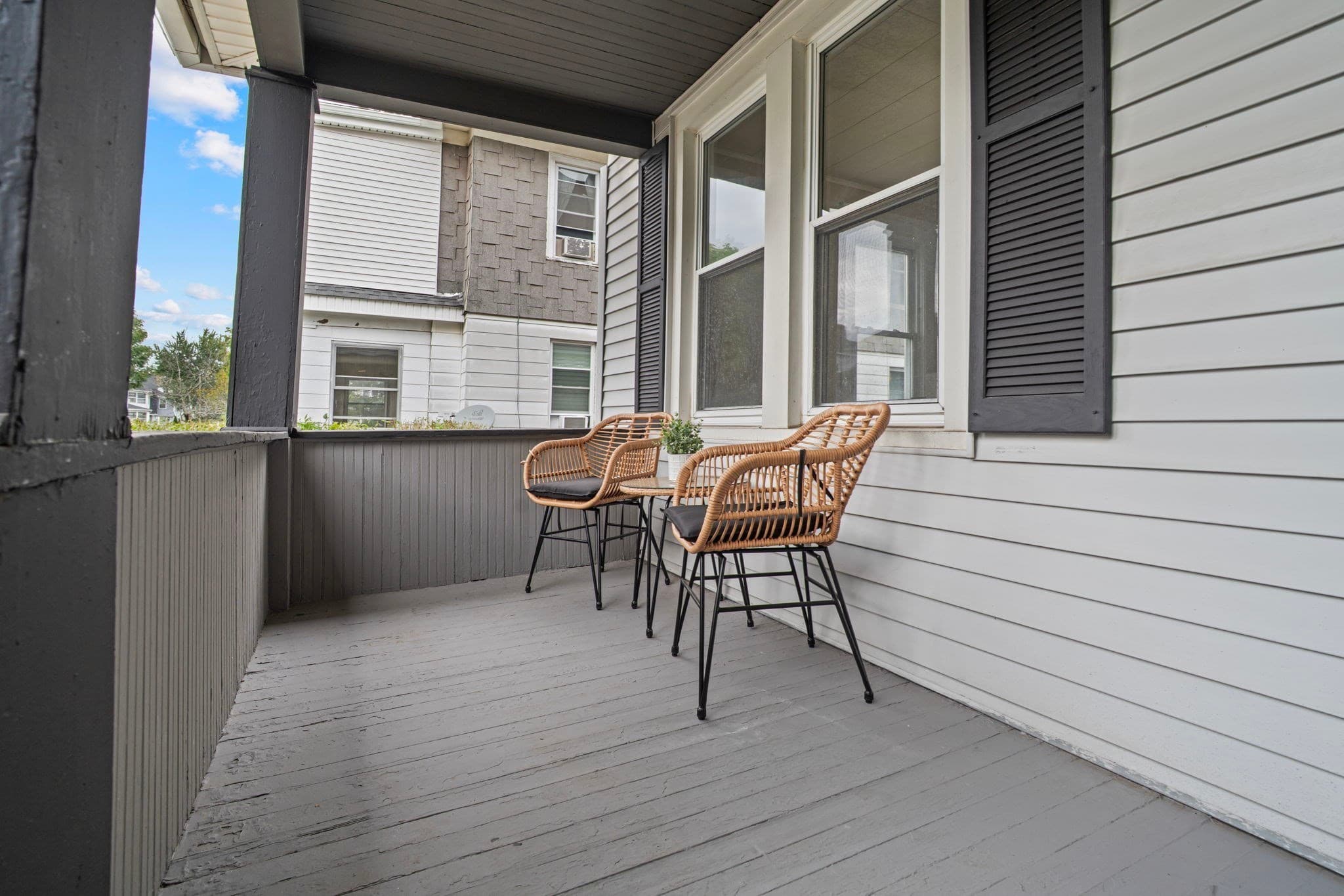 Single Family Residence at 615 White St, Springfield MA 01108, Springfield, photo 7 of 42