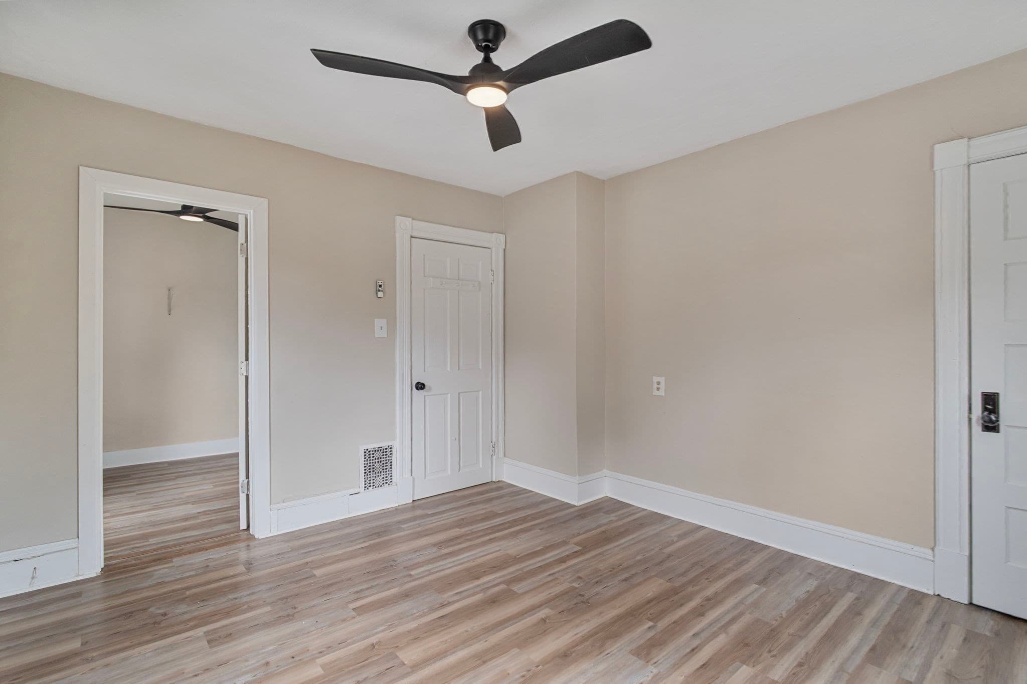 Single Family Residence at 615 White St, Springfield MA 01108, Springfield, photo 32 of 42