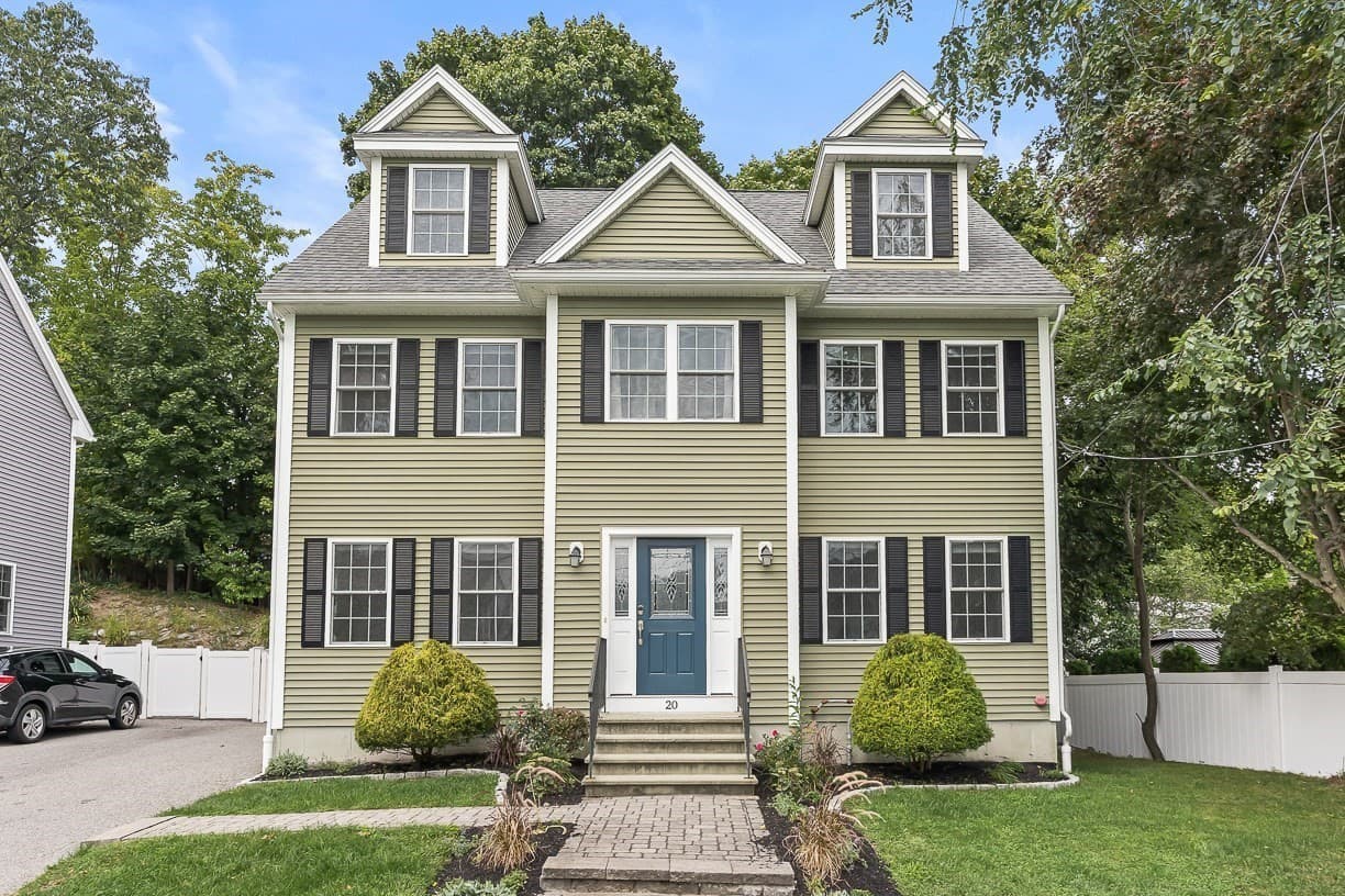 20 Smith Lane, Medford MA 02155