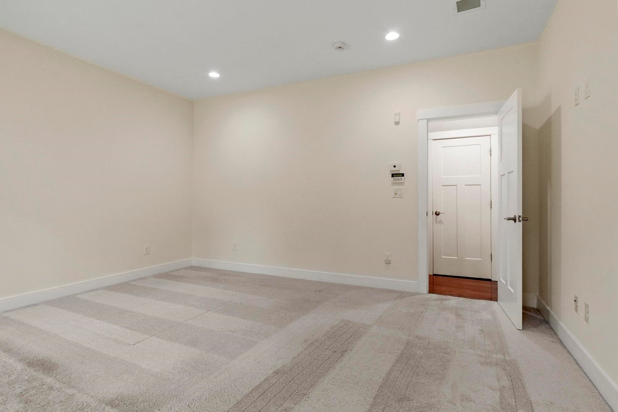 Condominium at 20 Fern Crossing # 20, Ashland MA 01721, Ashland, photo 10 of 42