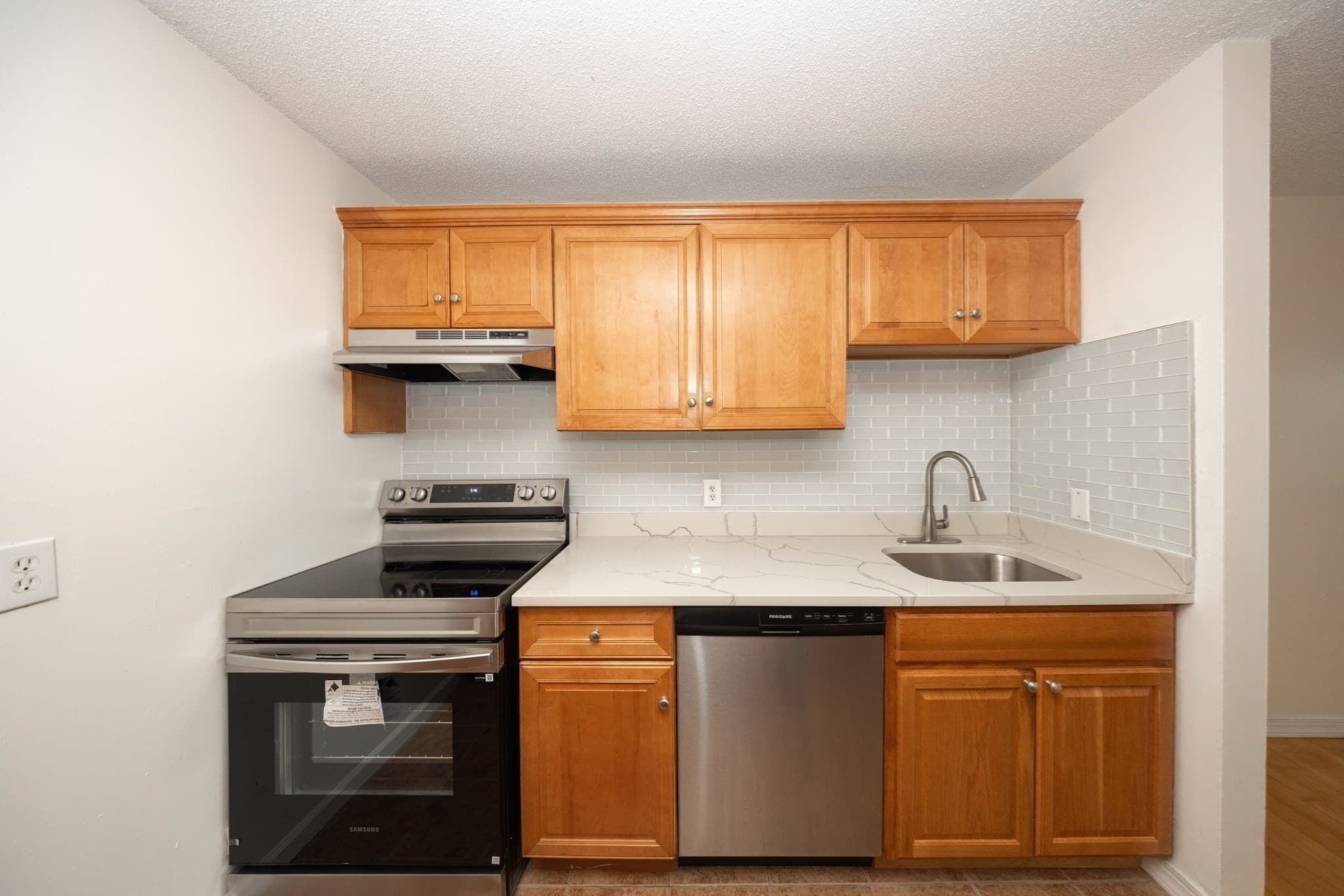 Condominium at 450 Somerset Ave # 5, Taunton MA 02780, Taunton, photo 8 of 42